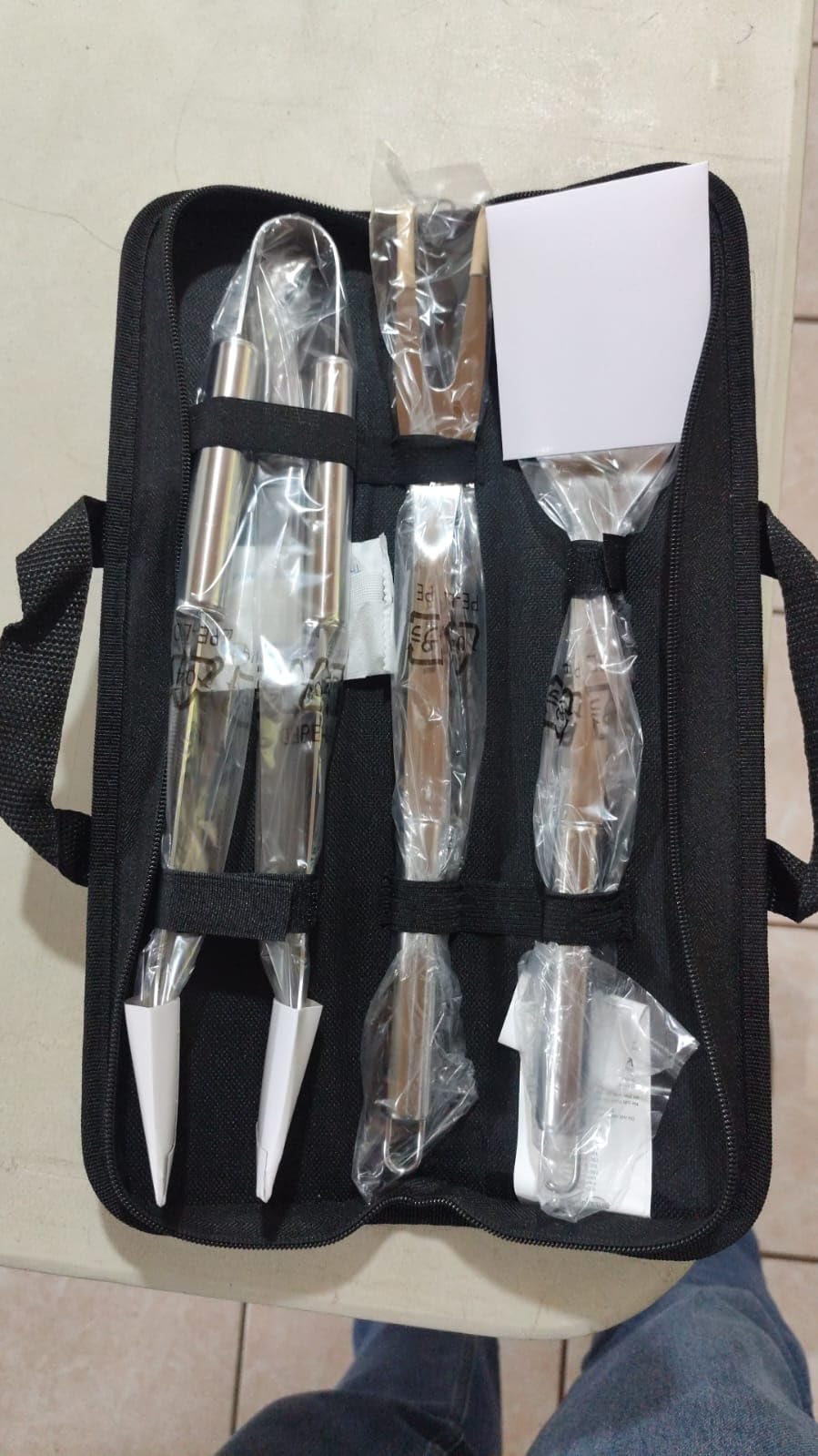 Amazon Basics 4-Piece Stainless Steel BBQ Grilling Tool Set with Carry Bag, Rust-Resistant, Dishwasher Safe customer photo 1