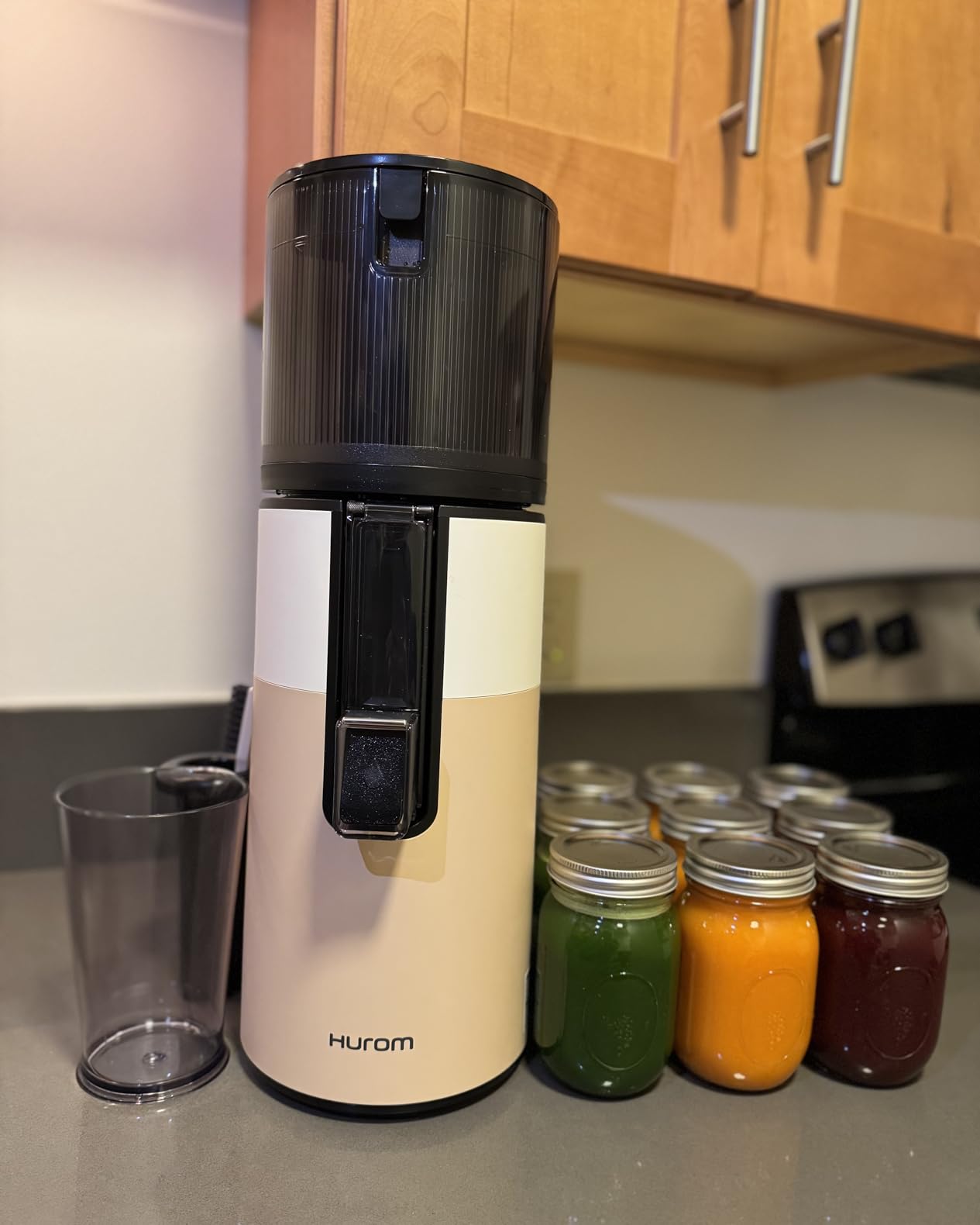 Hurom H400 Cold Press Juicer Machine, Award Winning Masticating Slow Juicer, Easy to Clean, Strainer & Hands Free with Self Feeding, Wide Mouth Hopper, Easy Assembly (Matte Black) customer photo 1