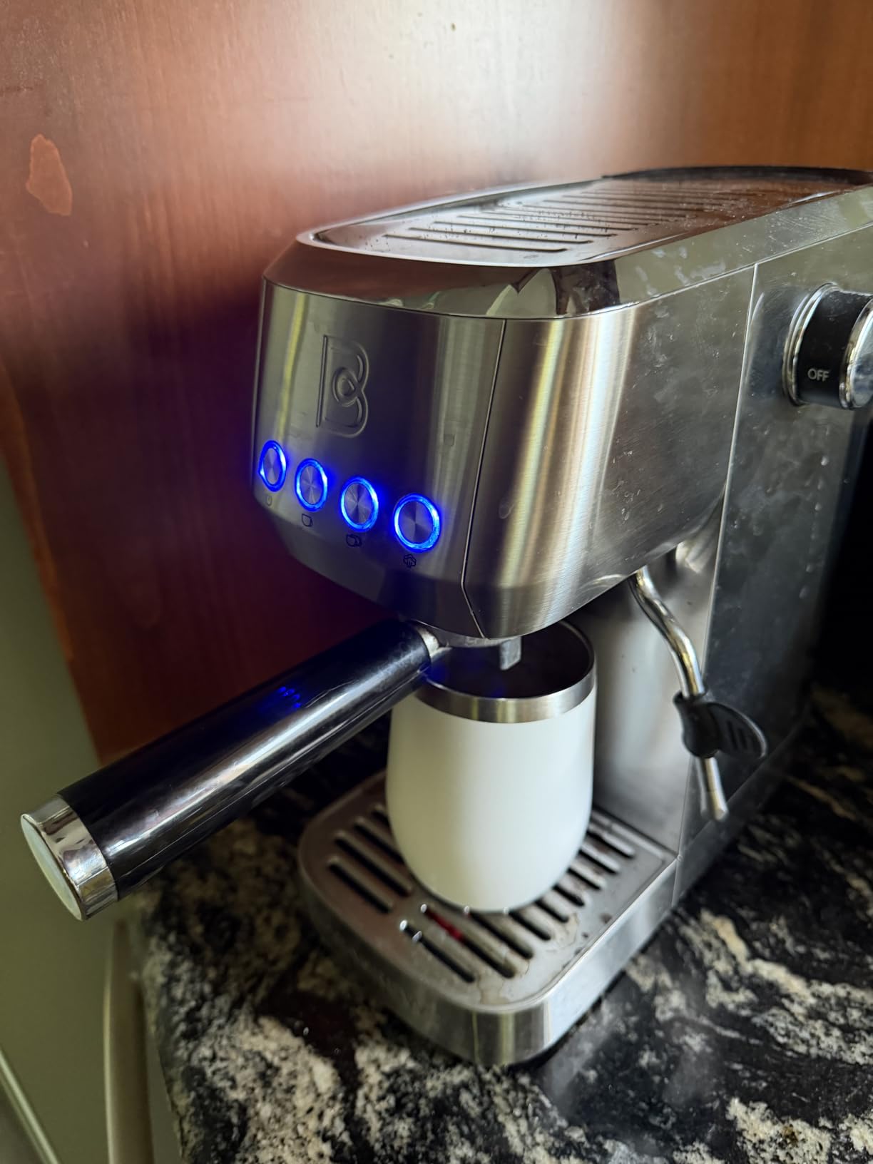 CASABREWS 3700 Essential Stainless Steel Espresso Machine with Steam Wand | 20-Bar Italian Pump, Powerful Steam Wand, 43.9oz Removable Water Tank, Compact Espresso Maker for Home, Cappuccino & Latte customer photo 1