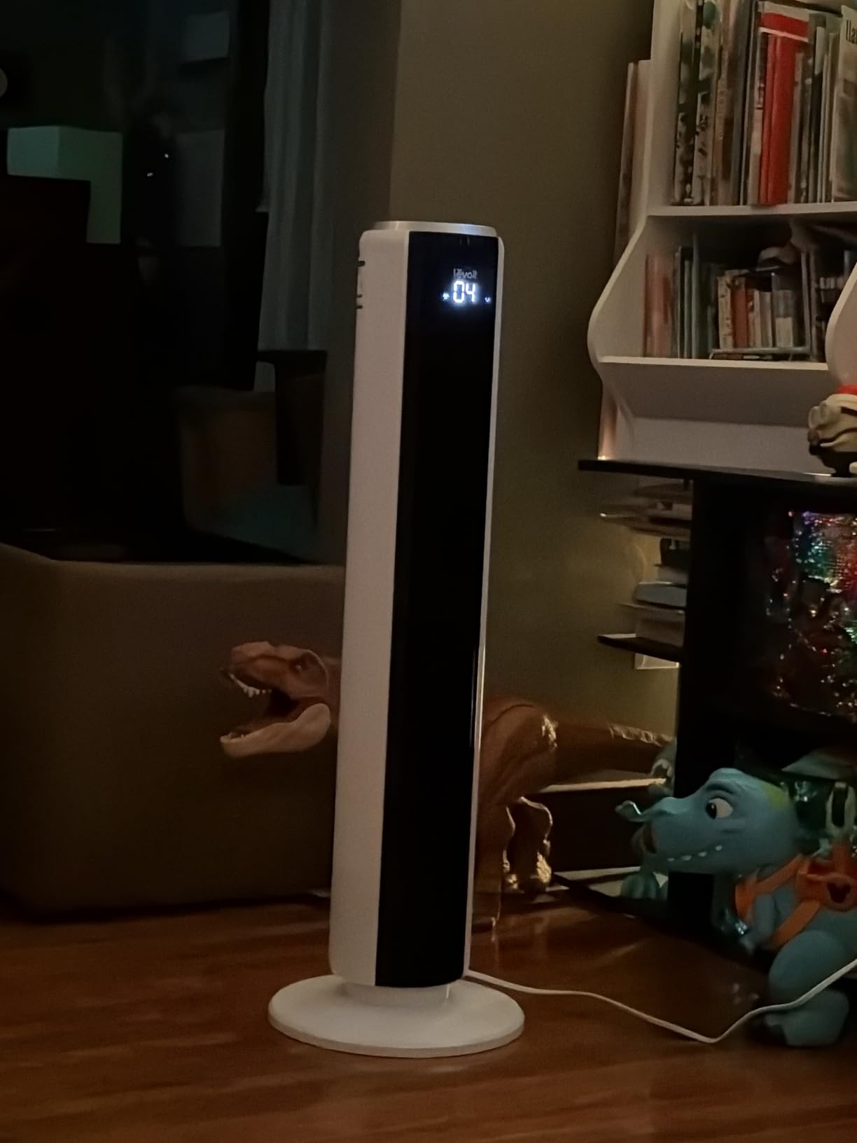 Levoit Tower Fan for Bedroom, 28ft/s Fans that Blow Cold Air, 28dB Quiet | Standing Floor Fan for Room, 90° Oscillating, 5 Speeds 4 Modes & Temp Sensor, Bladeless, 12H Timer, Remoter, 36 inch, White customer photo 1