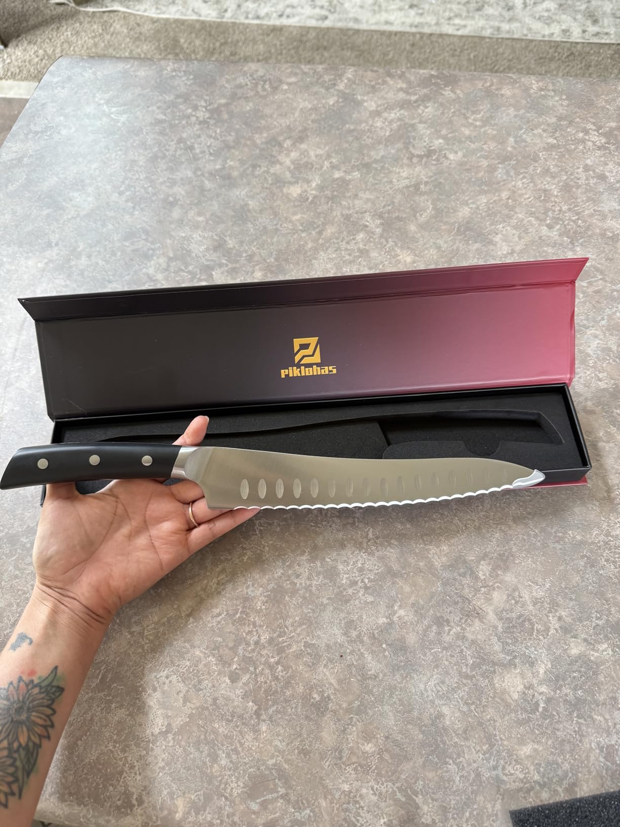 Resharpenable Bread Knife for Homemade Bread, 10 Inch Serrated Sourdough Knife with Offset Handle, Innovative Wavy Edge for Clean Slices Crusty Bread, Bagels, Pineapple & Tomatoes, Gift Box customer photo 2