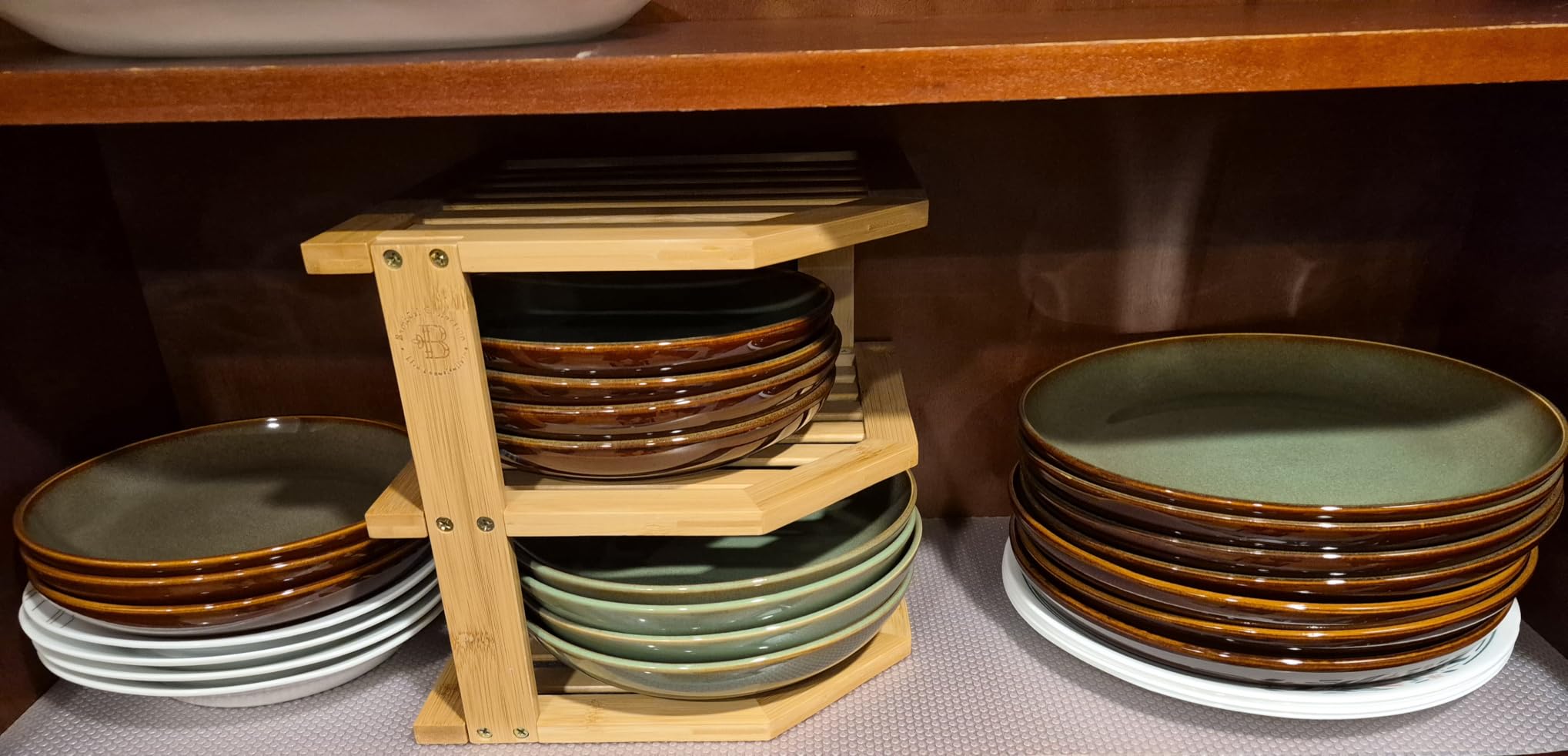 Pokini Gradient Green Stoneware Dinnerware Sets, 12 pcs Reactive Glaze Plates and Bowls Sets, Handmade Ceramic Round Dishes Set for 4, Highly Chip and Crack Resistant Modern Plate Set customer photo 2