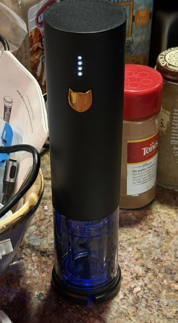 Electric Wine Opener - Updated 2026 One-Touch Automatic Wine Bottle Opener Corkscrew - Rechargeable (Up to 100 Bottles/Charge) with Foil Cutter Stand, LED Indicator customer photo 2