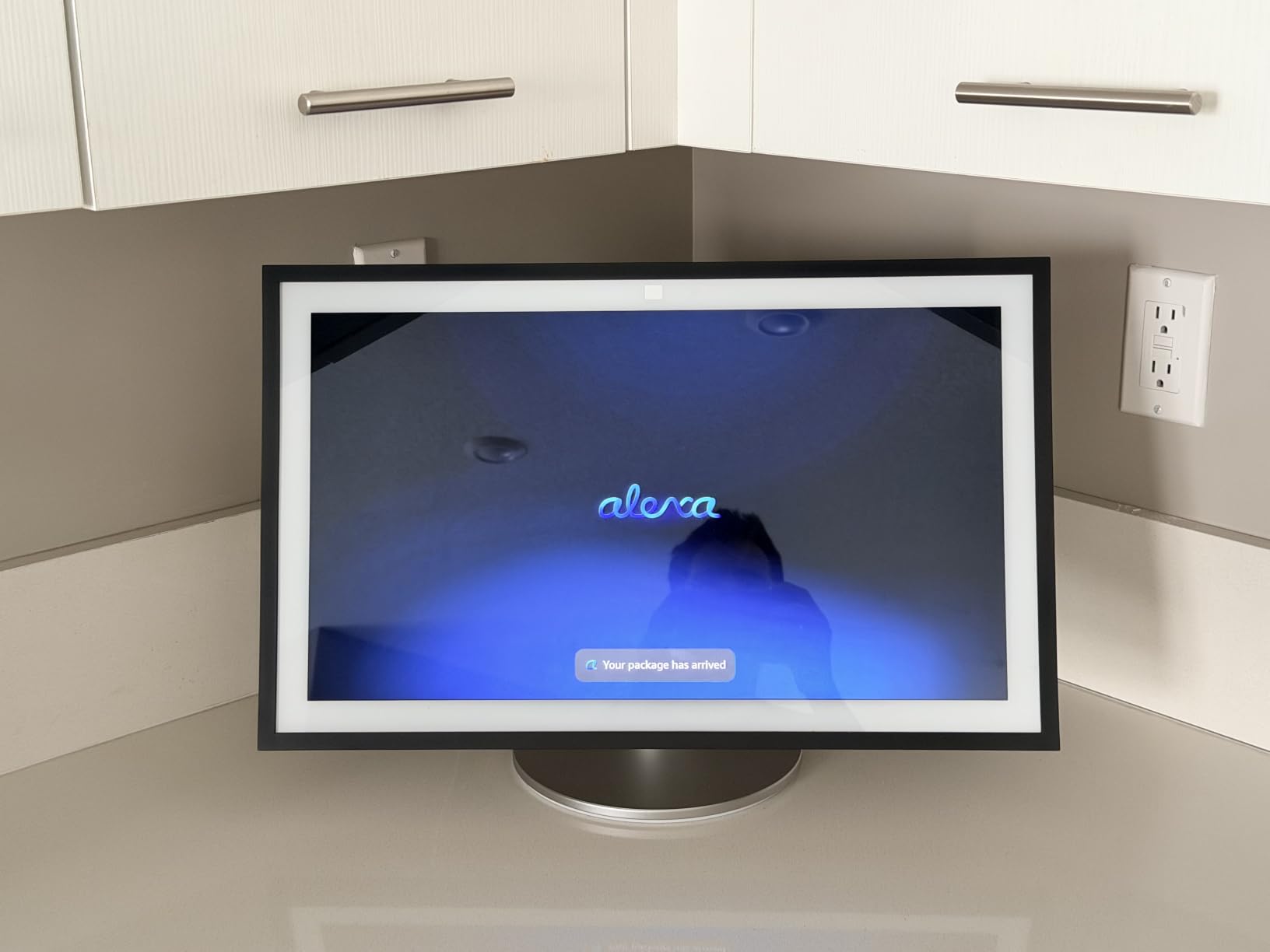 Amazon Echo Show 15 (newest model), Full HD 15.6