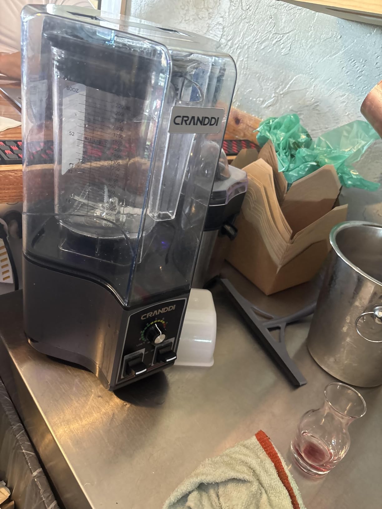 CRANDDI Commercial Blender for Crushing Ice, Chopping, Grinding, Blending, 1500W 80oz Blender with Tamper and Removable Soundproof Cover, K85 (Grey) customer photo 1