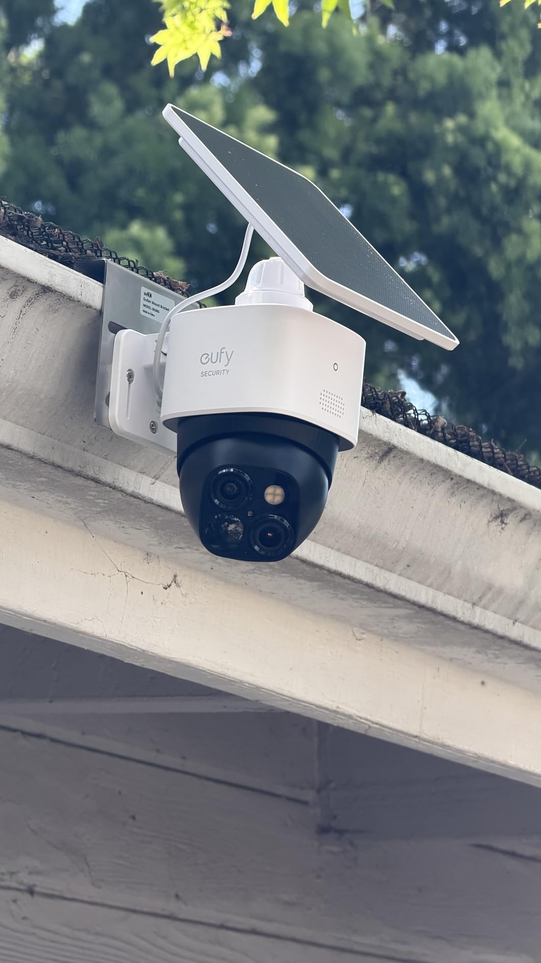 eufy Security SoloCam S340, 3K Dual-Lens Solar Security Camera | 360 Coverage, Pan & Tilt, No Blind Spots, AI Detection & Tracking, Color Night Vision, No Monthly Fee, Built-in 8GB customer photo 2