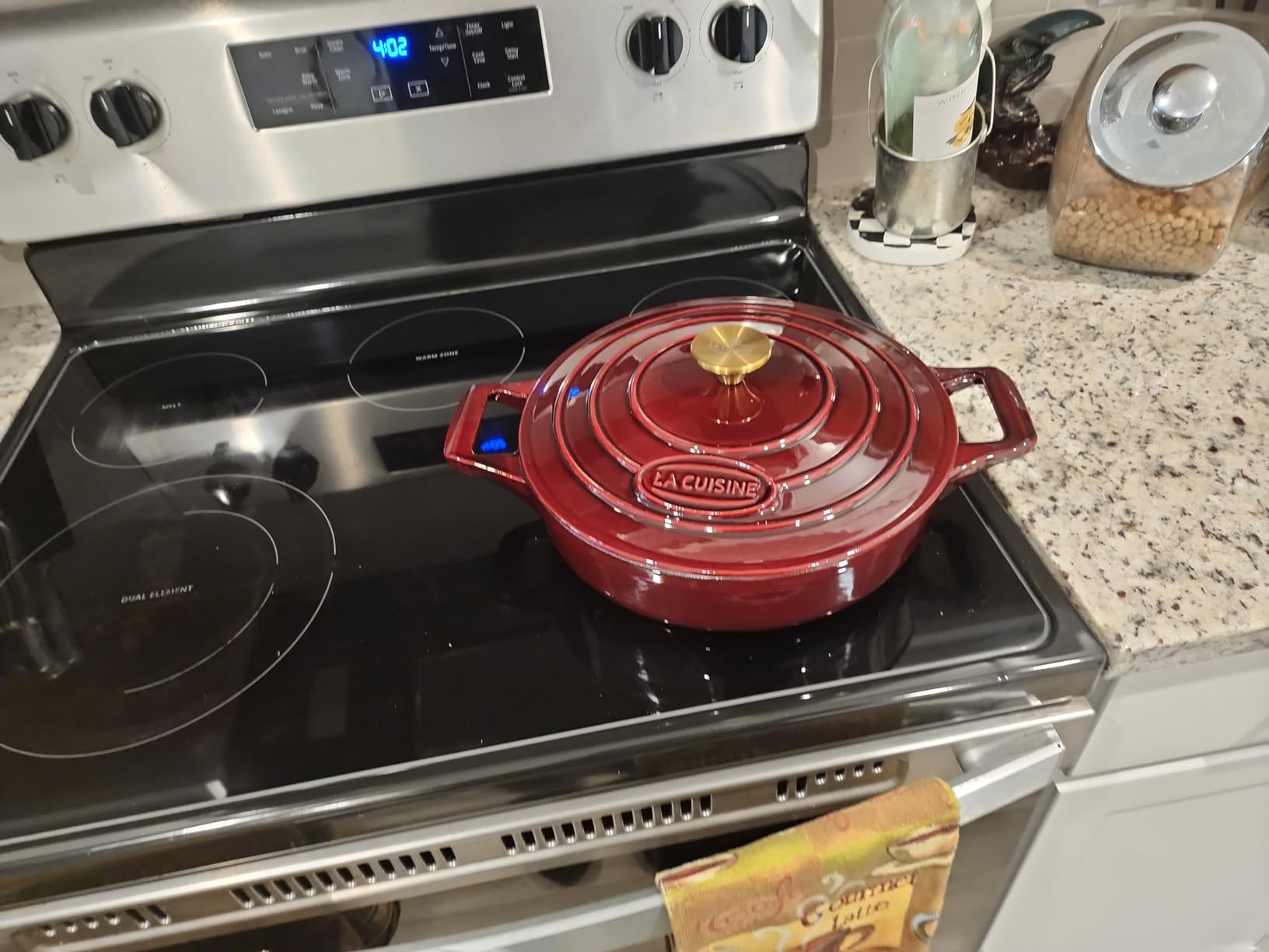 La Cuisine Enameled Cast Iron Braiser Sauté Pan Shallow Dutch Oven with Golden Knob for Lid Internal Matt Black Enamel 3.75 QT 11