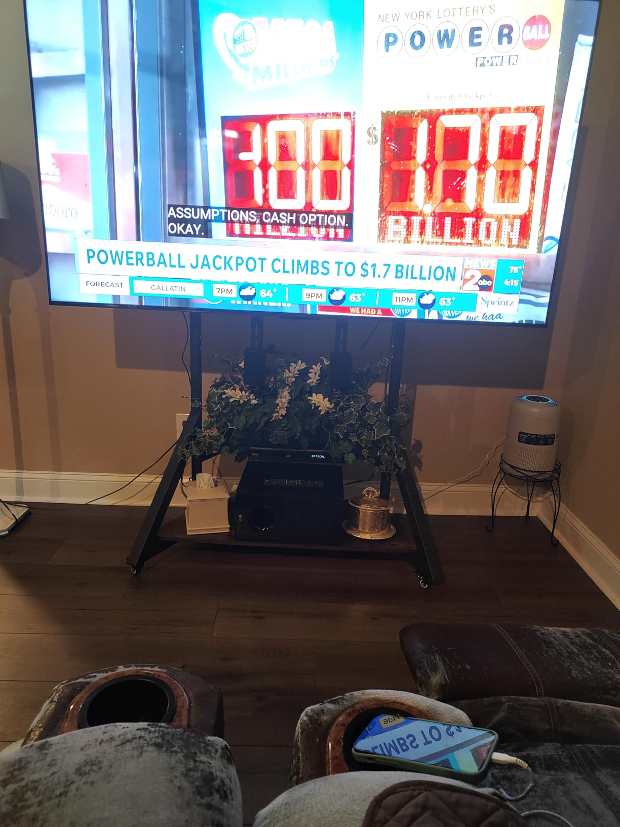 unho Large Mobile Rolling TV Stand Floor with Wheels for 65 to 100 inch | Heavy-duty television stands up to 220lbs for 65 70 75 80 85 86 90 95 98 100inch Adjustable Heights for Bedroom Office corner customer photo 2
