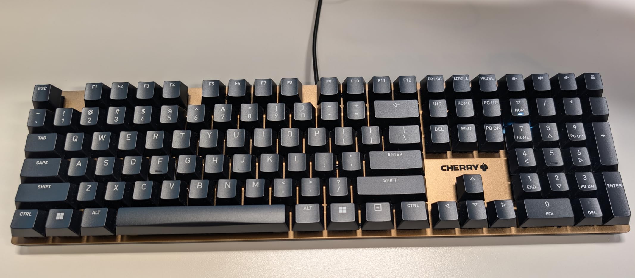 Cherry KC 200 MX Wired Mechanical Office Keyboard MX2A Brown Switches | Modern Design, Aluminum Surface, USB-A Connection, Full Size Keyboard, Black/Bronze, Tactile Switch customer photo 2