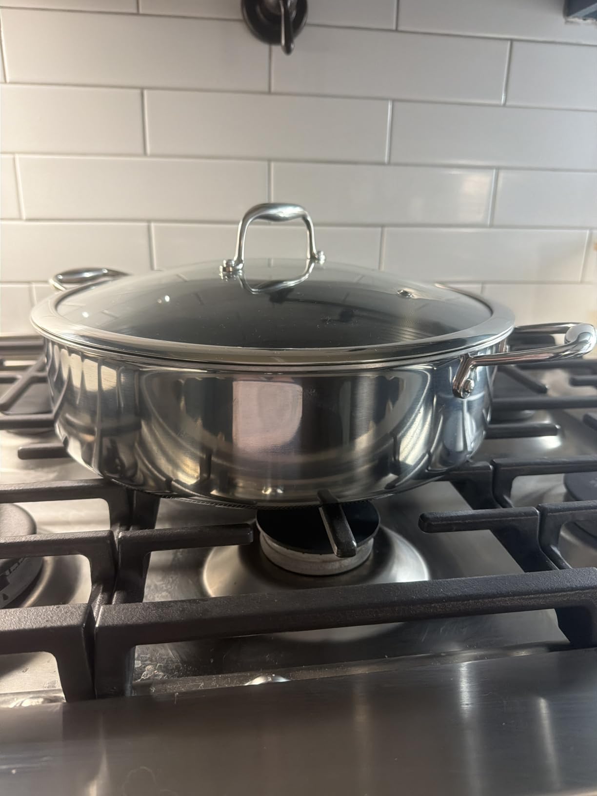 HexClad 5.5 Qt Hybrid Nonstick Deep Sauté Frying Pan & Lid, Induction Ready | Stay-Cool Handles, Dishwasher and Oven Safe up to 900°F customer photo 1