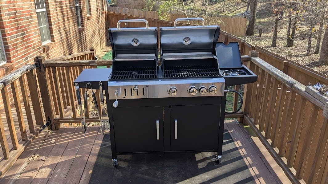 Captiva Designs Propane Gas and Charcoal Grill Combo with Side Burner & Porcelain-Enameled Cast Iron Grate, Dual Fuel BBQ Grill for Outdoor Events & Backyard Barbecue, 690 SQIN Cooking Area customer photo 1