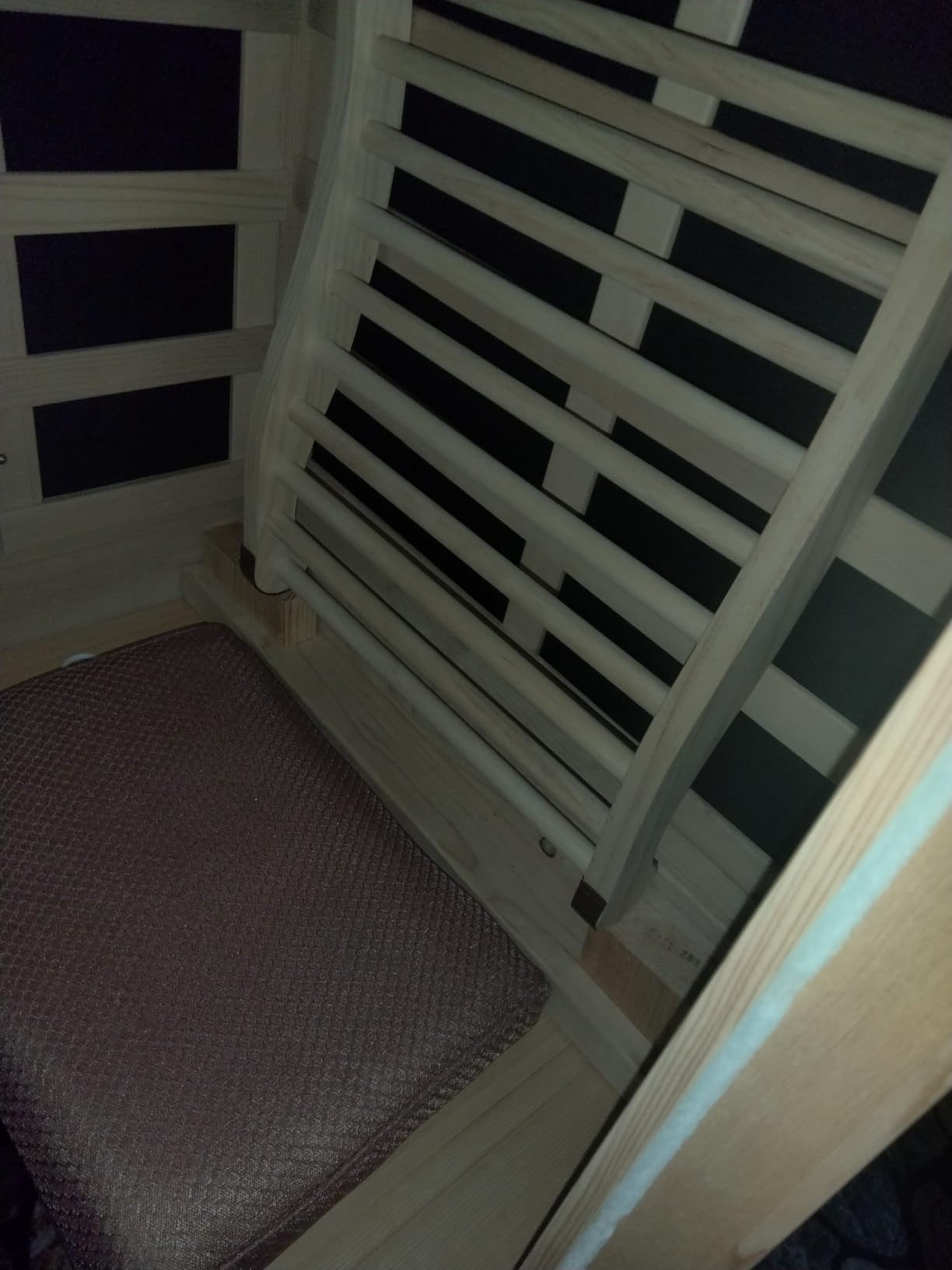 OUTEXER Far Infrared Sauna Home Sauna Spa Room Low-EMF Wood 1200W 120V | Indoor Saunas with 7 color light Tempered Glass Door, Room:35.2*27.6*61.6Inch customer photo 2