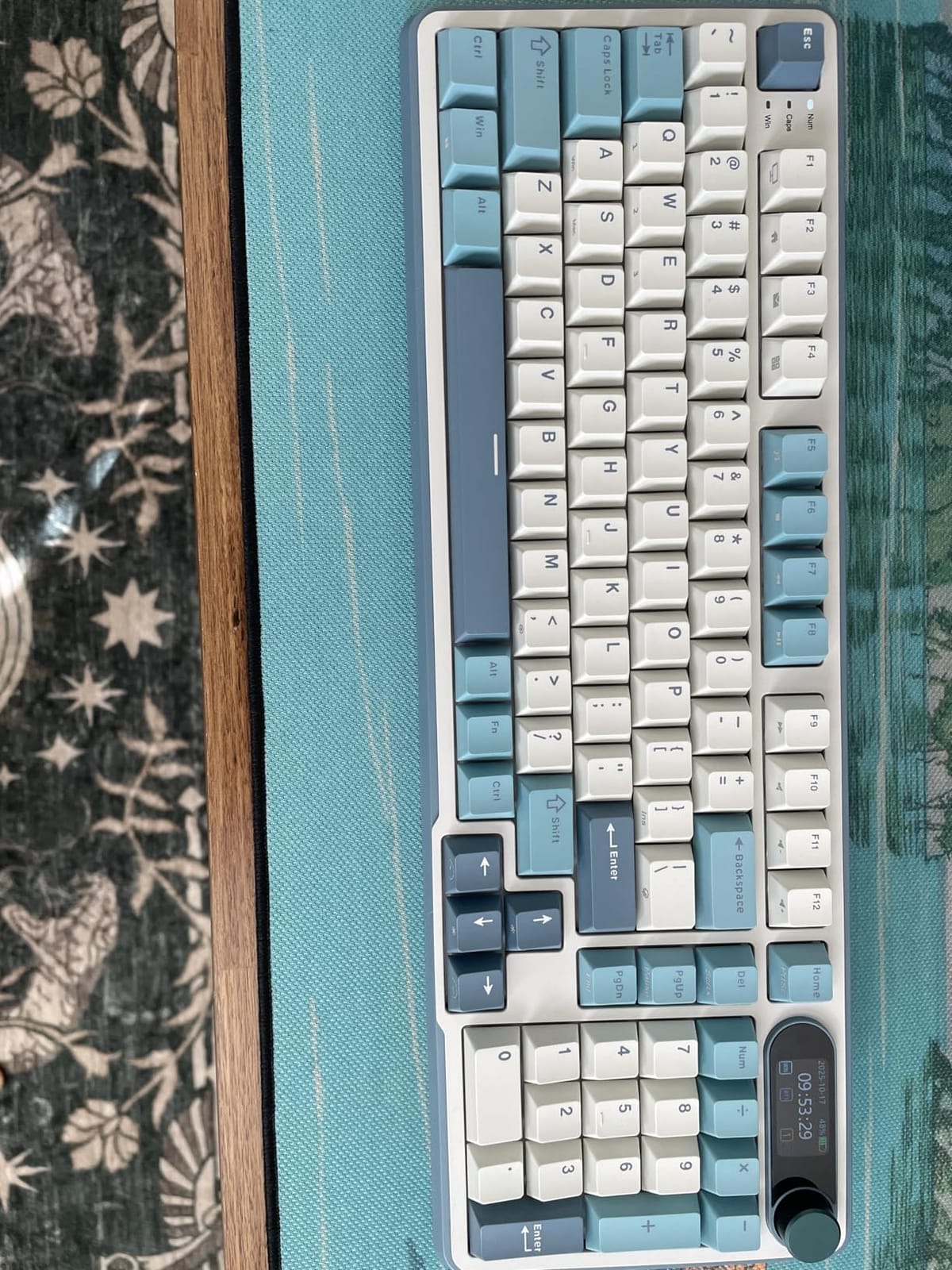 RK ROYAL KLUDGE S98 Wireless Mechanical Keyboard w/Smart Display & Knob - 96% Top Mount RGB Gaming Keyboard BT/2.4G/USB-C, 5-Layer Noise Dampening, Creamy Sound Pre-lubed Switch, Hot Swap, 98 Keys customer photo 2
