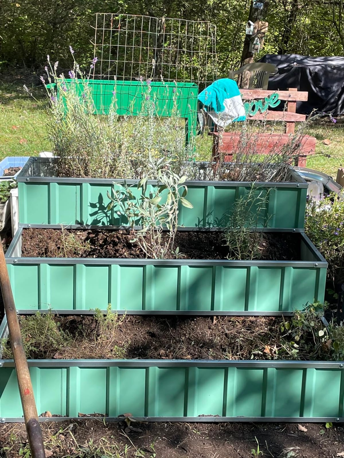 VIVOSUN 3-Tier Raised Garden Bed Outdoor Galvanized Steel 46x46x24 Gray | 2-in-1 Stack or Flat / Rust-Resistant Galvanized Steel / Gloves & Scissors / Corner Protectors / Multi-Tier Growing customer photo 2