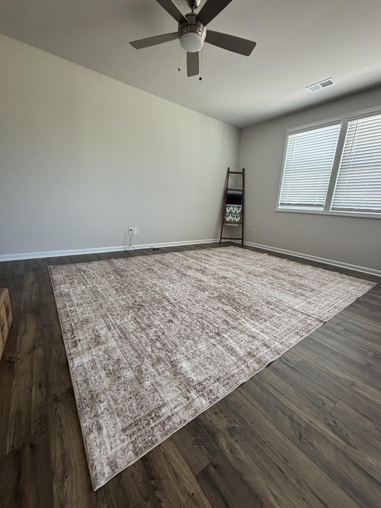Soalmost Washable Area Rug 8x10 Large Soft Beige Rugs for Living Room | Vintage Non-Slip Carpet for Dining Bedroom, Stain Resistant Low Pile Foldable Lightweight Floor Mat Under Table Home Decor customer photo 1