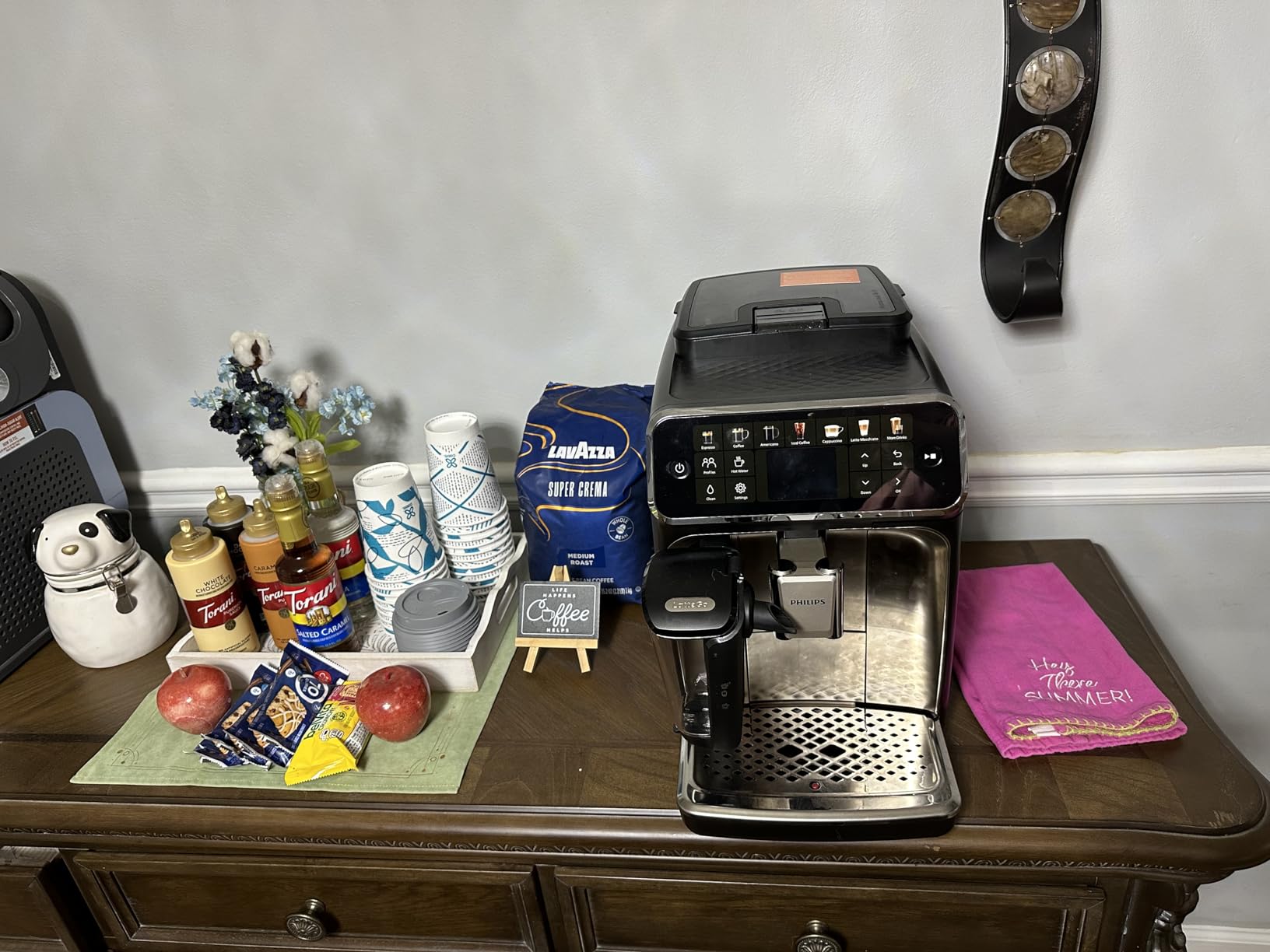 Philips 4400 Series Fully Automatic Espresso Machine, LatteGo Milk System, Integrated Grinder, 12 Hot & Iced Coffee Pre-Sets, Quick Start, SilentBrew, 15-Bar Pressure, Black Chrome (EP4444/90) customer photo 2