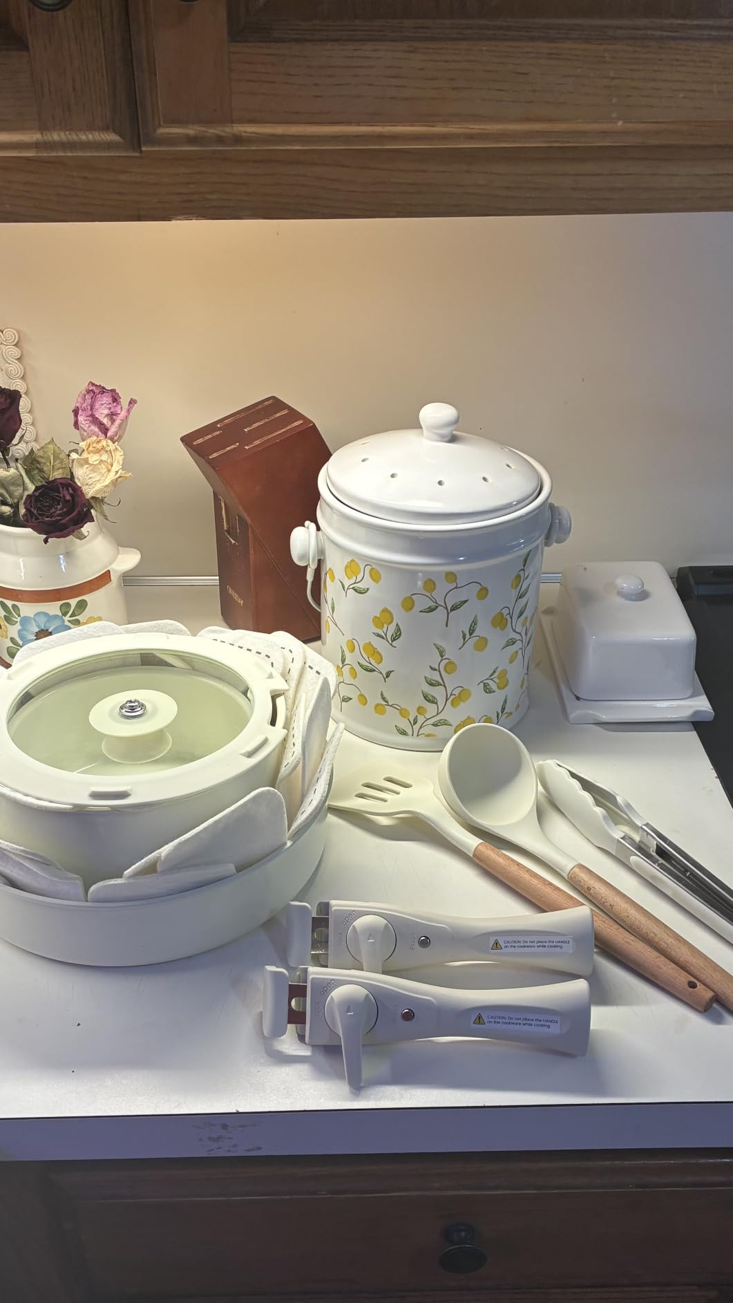 Ceramic Cookware Set Non Toxic with Detachable Handles, Healthy Nonstick Pans and Pots Set 19 Pcs, Induction Dishwasher Oven Safe Kitchen Set, PFAS PFOA & PTFE Free, Cream White customer photo 1