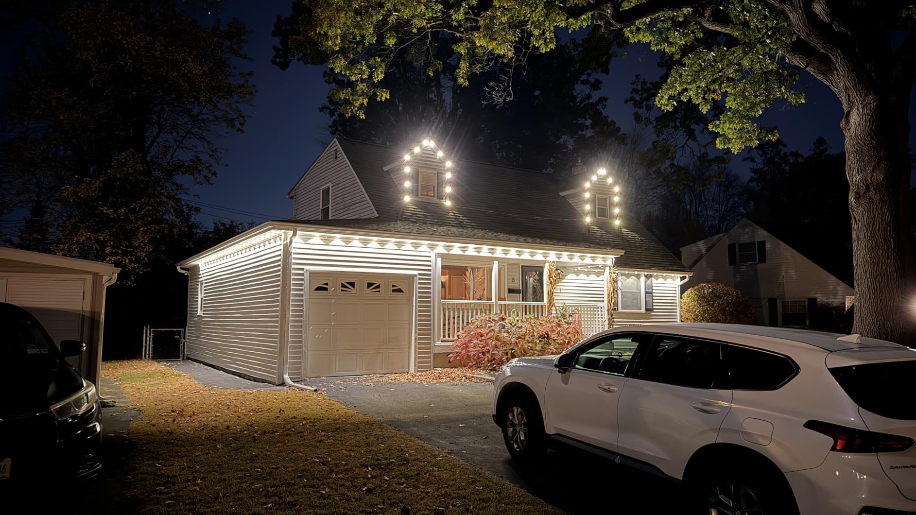 Govee Permanent Outdoor Lights 2, 100ft RGBIC Outdoor Lights with 100 Modes | 16 Million Colors, IP67 Waterproof for Outdoor, Patio, Deck, Backyard & Garden, Works with Alexa, Google Assistant, White customer photo 1