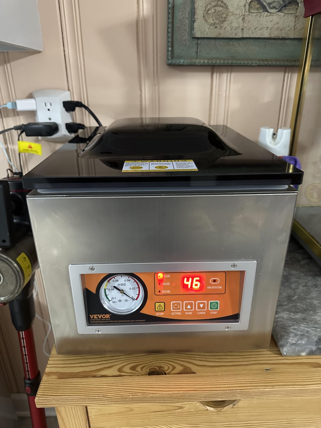 VEVOR Chamber Vacuum Sealer, 260W Sealing Power, Vacuum Packing Machine for Wet Foods, Meats, Marinades and More, Compact Size with 10.2 in Sealing Length, Applied in Home Kitchen | Stainless Steel Machine customer photo 2