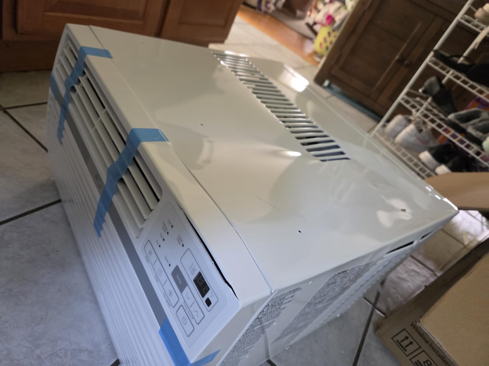 LG 8,000 Window Air Conditioner, 115V, 350 Sq.Ft. (14' x 25' Room Size), Quiet Operation, Electronic Control with Remote, 3 Cooling & Fan Speeds, Auto Restart, 8000 BTU, White customer photo 2