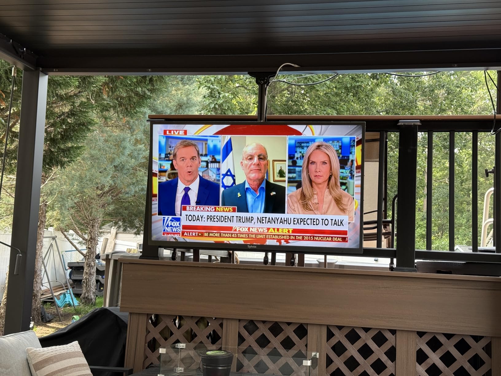 SYLVOX Outdoor TV, 55 inch 2000 nits Full Sun Outdoor TVs, Weatherproof TV | 4K Smart, IP56 Waterproof, Sunlight Readable, Support Dolby Vision Atmos, for Poolside Backyard Business (Pool Pro 3.0 /2026) customer photo 1