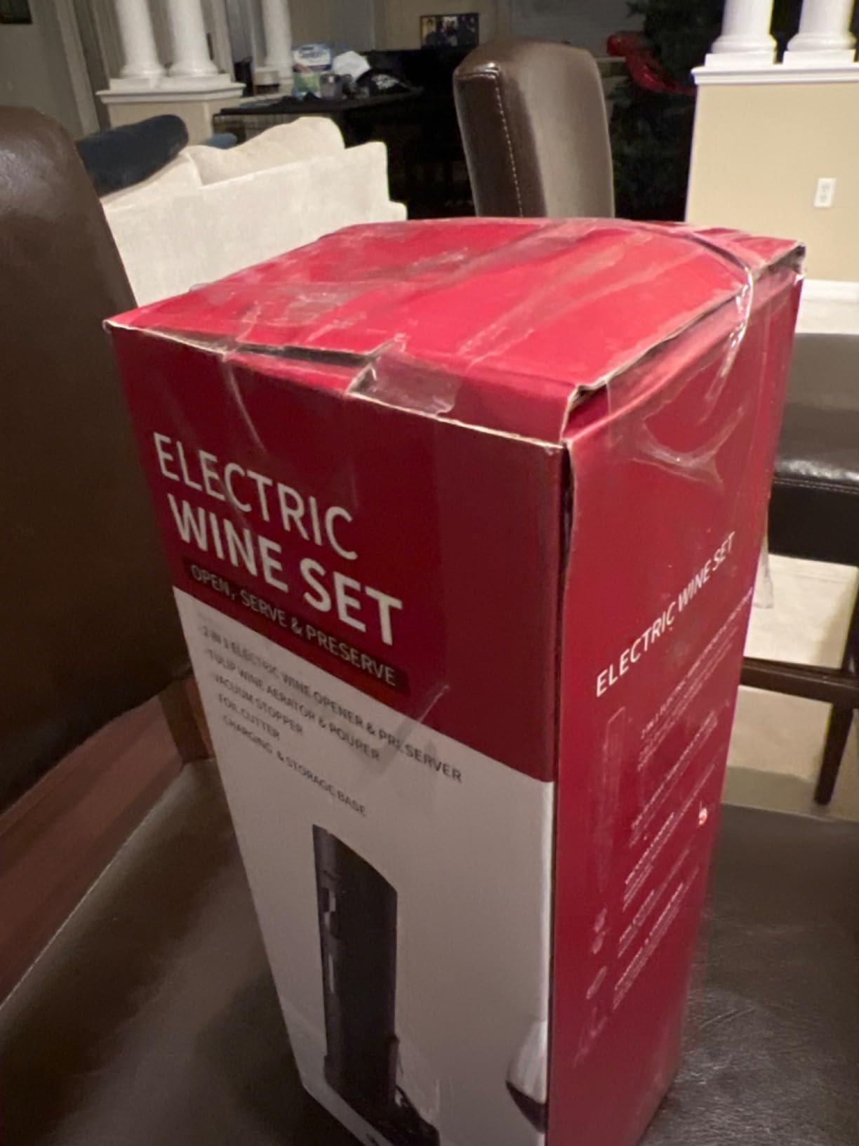 CIRCLE JOY Electric Wine Opener Rechargeable, 7-in-1 Automatic Wine Bottle Opener Gift Set with Electric Vacuum Pump, Foil Cutter, Aerator Pourer, 2 Stoppers & Charging Base customer photo 1
