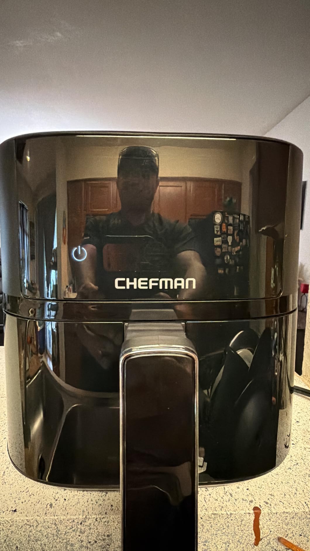 Chefman Air Fryer - 4 QT Compact Airfryer for Quick & Easy Meals, Features Hi-Fry Technology for Extra Crisp, Easy-View Window, Touch Controls with 4 Presets, Nonstick & Dishwasher Safe Basket - Black customer photo 2
