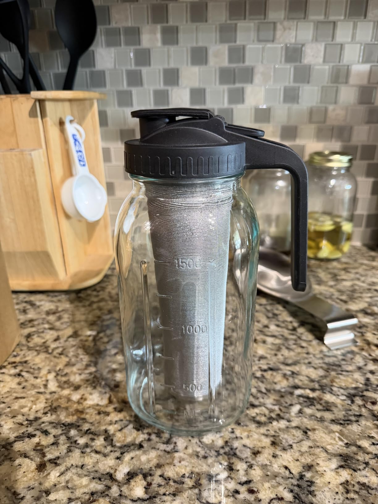 Cold Brew Coffee Maker - 64 Oz Heavy-Duty Glass Mason Jar Pitcher with Stainless Steel Filter, Leak-Proof Lid, Ergonomic Handle & Precision Pour Spout - Ideal for Iced Coffee, Tea, Cold Brew (Black) customer photo 2