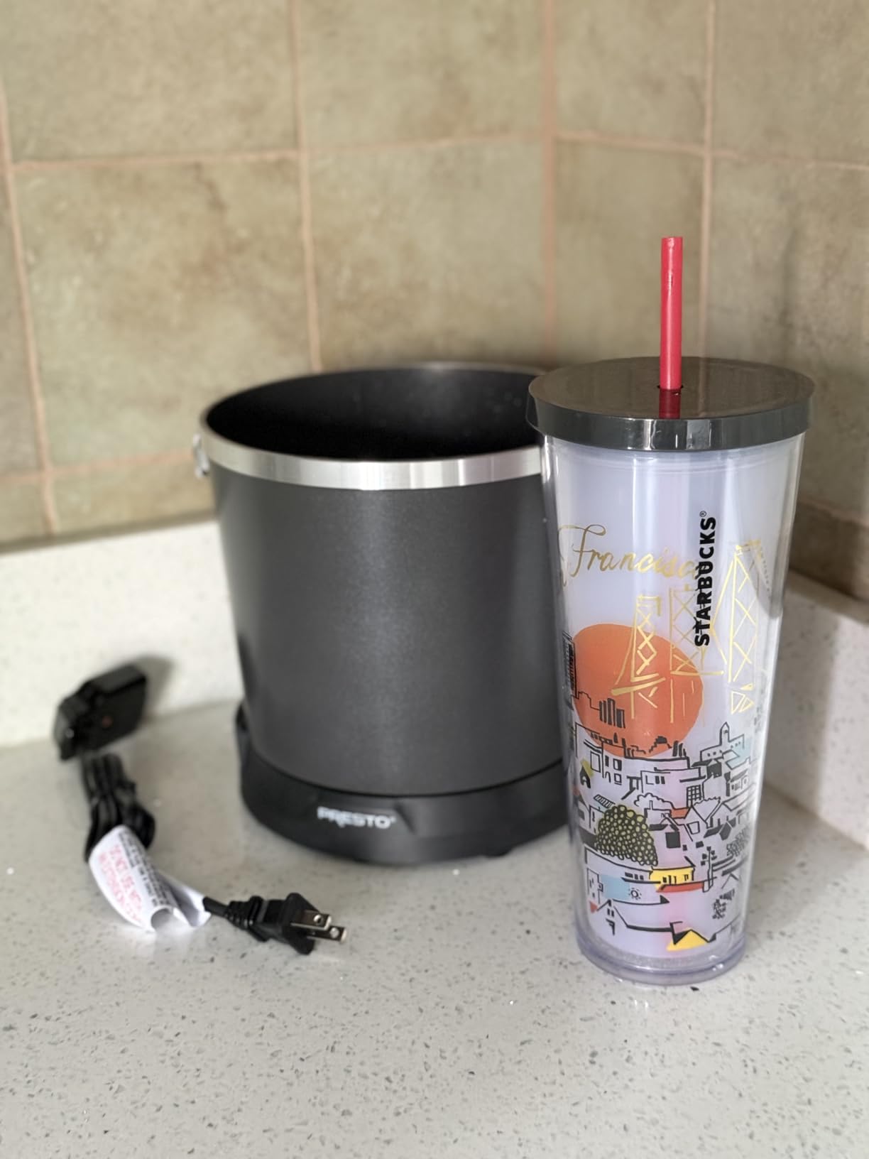 Presto 05427 FryDaddy Electric Deep Fryer customer photo 2
