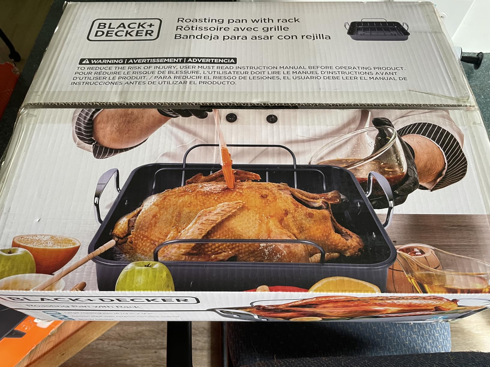 BLACK+DECKER Carbon Steel Turkey Roasting Pan with U-Shaped Rack, BDK400B | 0.8mm Carbon Steel Baking Pan with Ceramic Non-Stick Coating, For up to 24 lb. Turkey, U-Shaped Rack Included customer photo 2