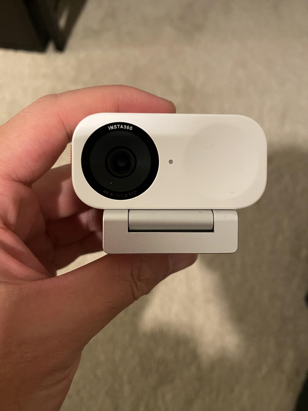 Insta360 Link 2C - 4K Webcam for PC/Mac, 1/2 inch Sensor, Auto Framing, HDR customer photo 1