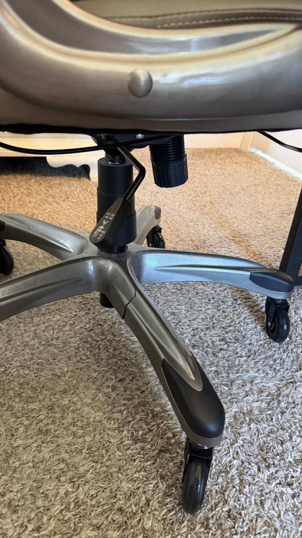 COLAMY Office Ergonomic Desk High Back Executive Chair with Pop-Out Lumbar Support, Upgraded Casters, Adjustable Headrest, Flip-Up Arms, Leather Home with Thick Cushion for Comfort - Black customer photo 2