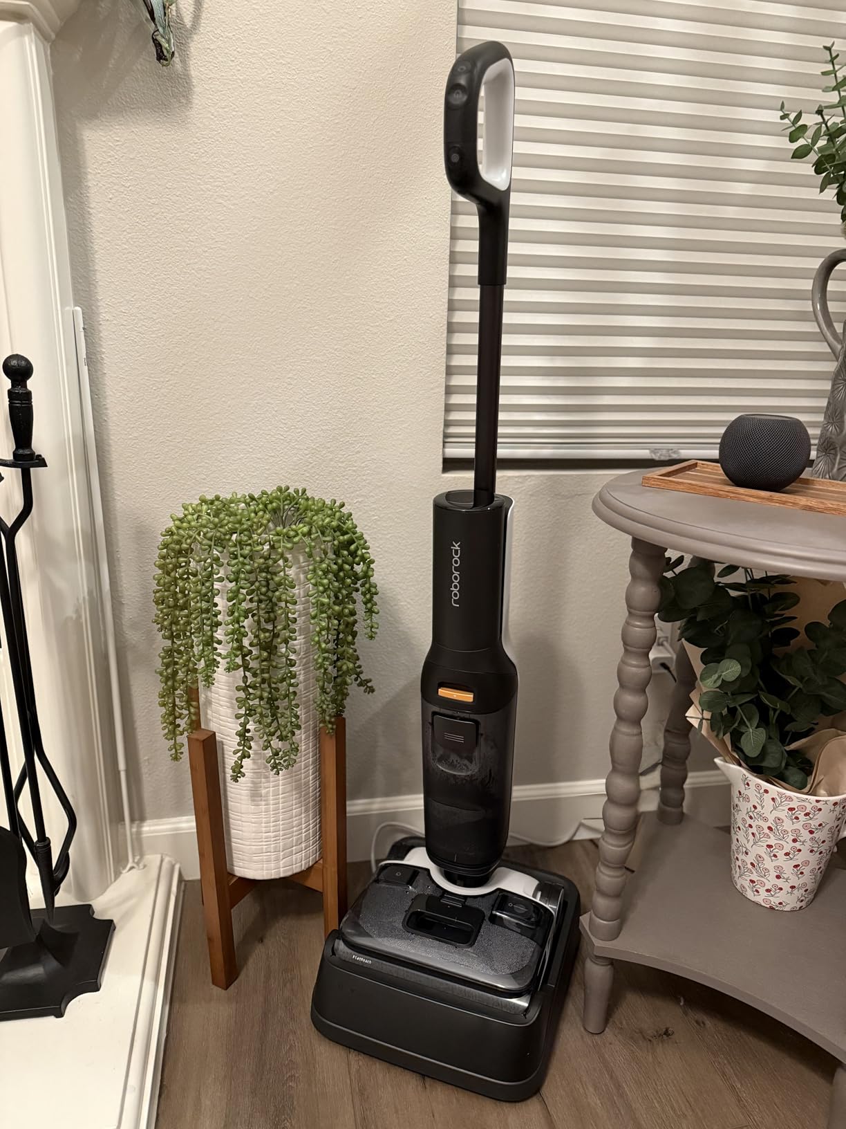 roborock F25 LT Wet Dry Vacuum Cleaner, 20000Pa Hard Floor Vacuum Mop Combo | Up to 60min Runtime, 194°F Self-Cleaning with 5min Hot Air Fast Drying, 180° Lie-Flat, Edge to Edge Cleaning, Anti-Tangle customer photo 2