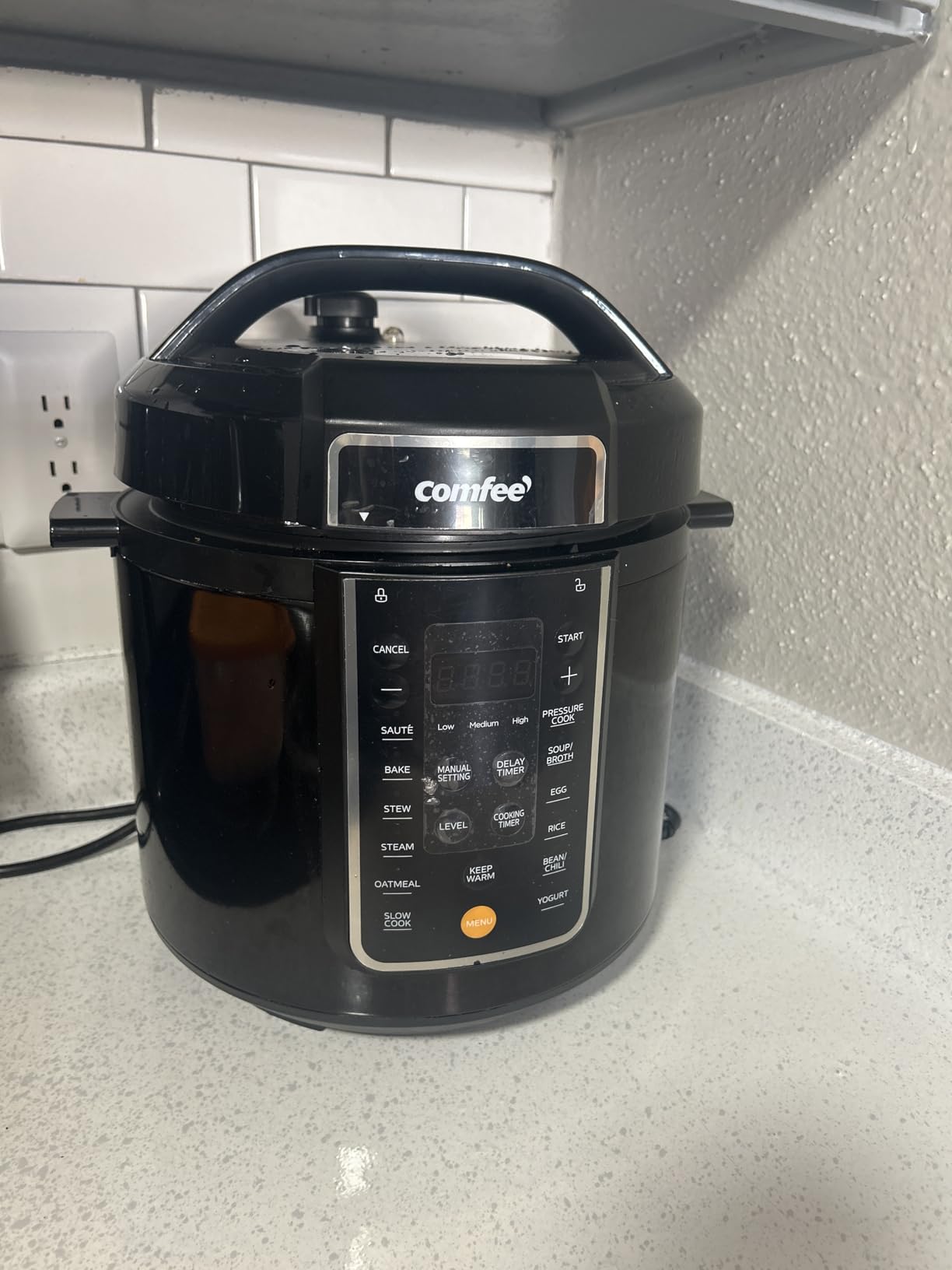 COMFEE' 12-in-1 Electric Pressure Cooker, Instant Multi, Non-Stick Pot, Yogurt Maker, Rice Cooker, Slow, Saute Steamer, Pressure Cooker 6 Quart Black customer photo 2