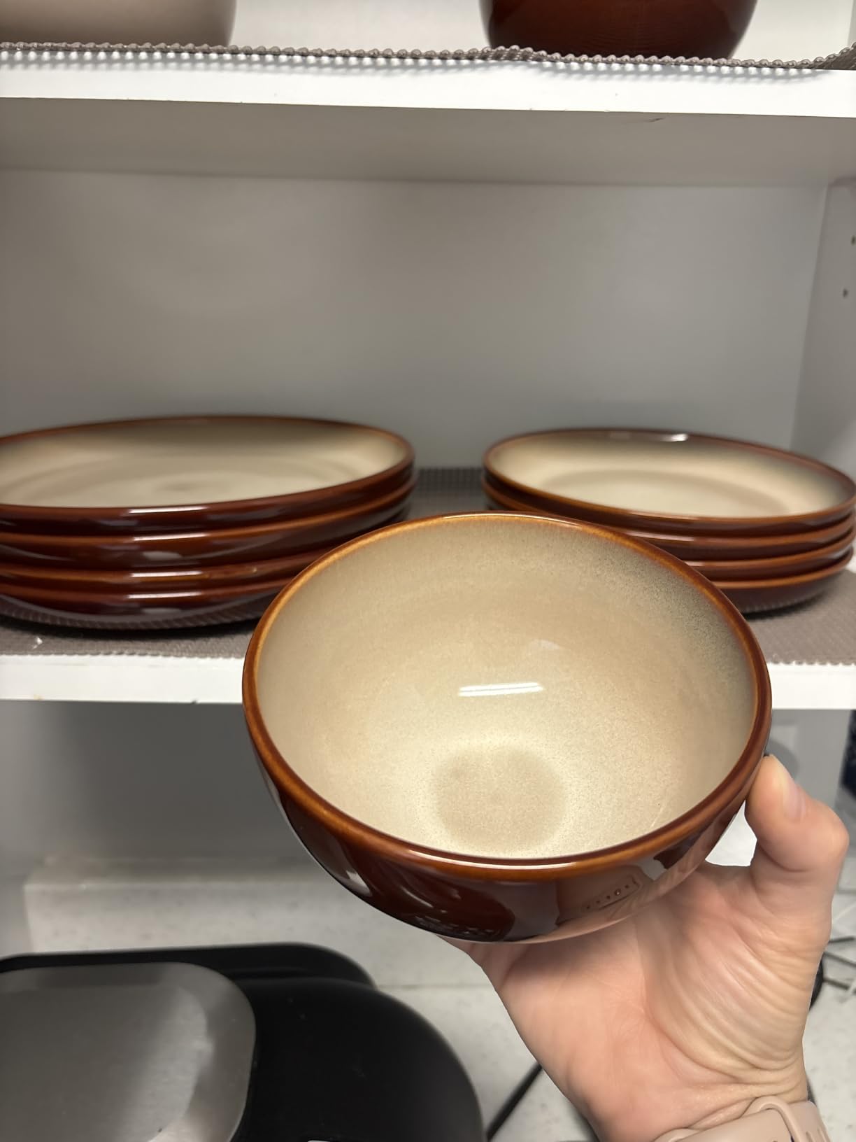 Ceramic Dinnerware Sets for 6, 18 Pieces Stoneware Plates and Bowls Sets, Chip and Stain Resistant Modern Dishes, Dishwasher & Microwave Safe Dinner Set, Gradient Green customer photo 2