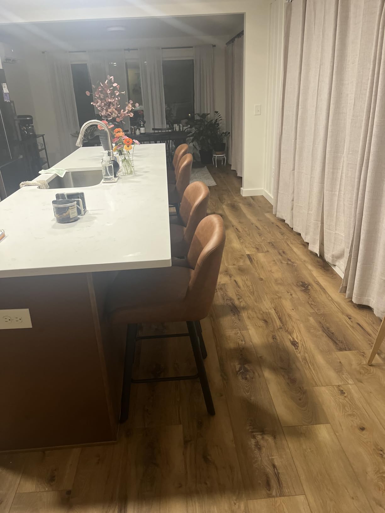 SAECKBERG Swivel Bar Stools Set of 3, 26''H Upholstered Barstools with Backs, Modern Counter Height Bar Stool Chairs for Kitchen Island, Metal Legs, Faux Leather, Brown Counter Stools customer photo 2