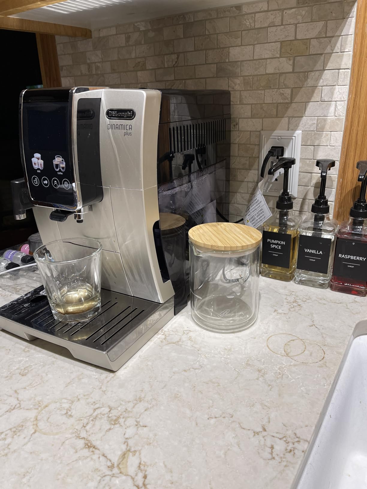 De'Longhi Dinamica Plus Fully Automatic Espresso Machine, Brew Personalized Coffee for up to 4 User Profiles, 24+ Recipes, Built-in Grinder & Automatic Milk Steam Wand with 3 Frother Modes customer photo 2
