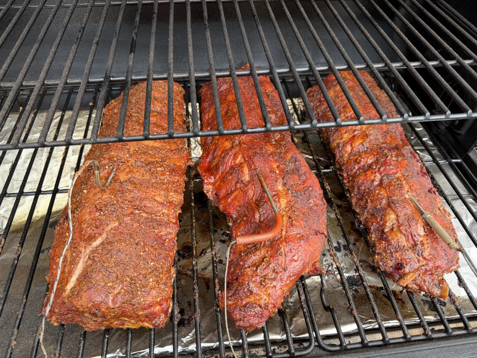 Traeger Grills Woodridge Pro Electric Wood Pellet Grill and Smoker, 970 Sq. In., Outdoor Pellet Smoker Grill with Digital Sensor and Side Shelf, Wi-FIRE Technology, Super Smoke Mode, Black, TFB97JLH customer photo 1