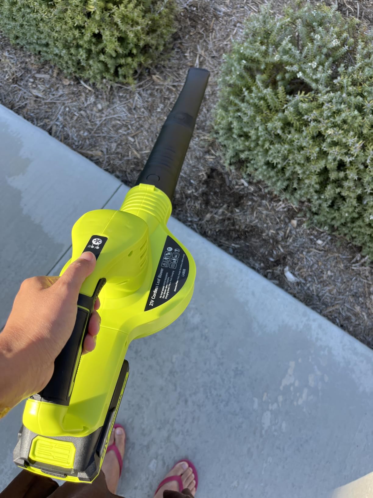Leaf Blower Cordless 21V Electric with 2 Batteries and Charger Lightweight | 2 Speed Mode Powerful Battery Powered Rechargeable Electric Leaf Blowers 2.0Ah Handheld for Lawn Care Yard and Patio customer photo 2