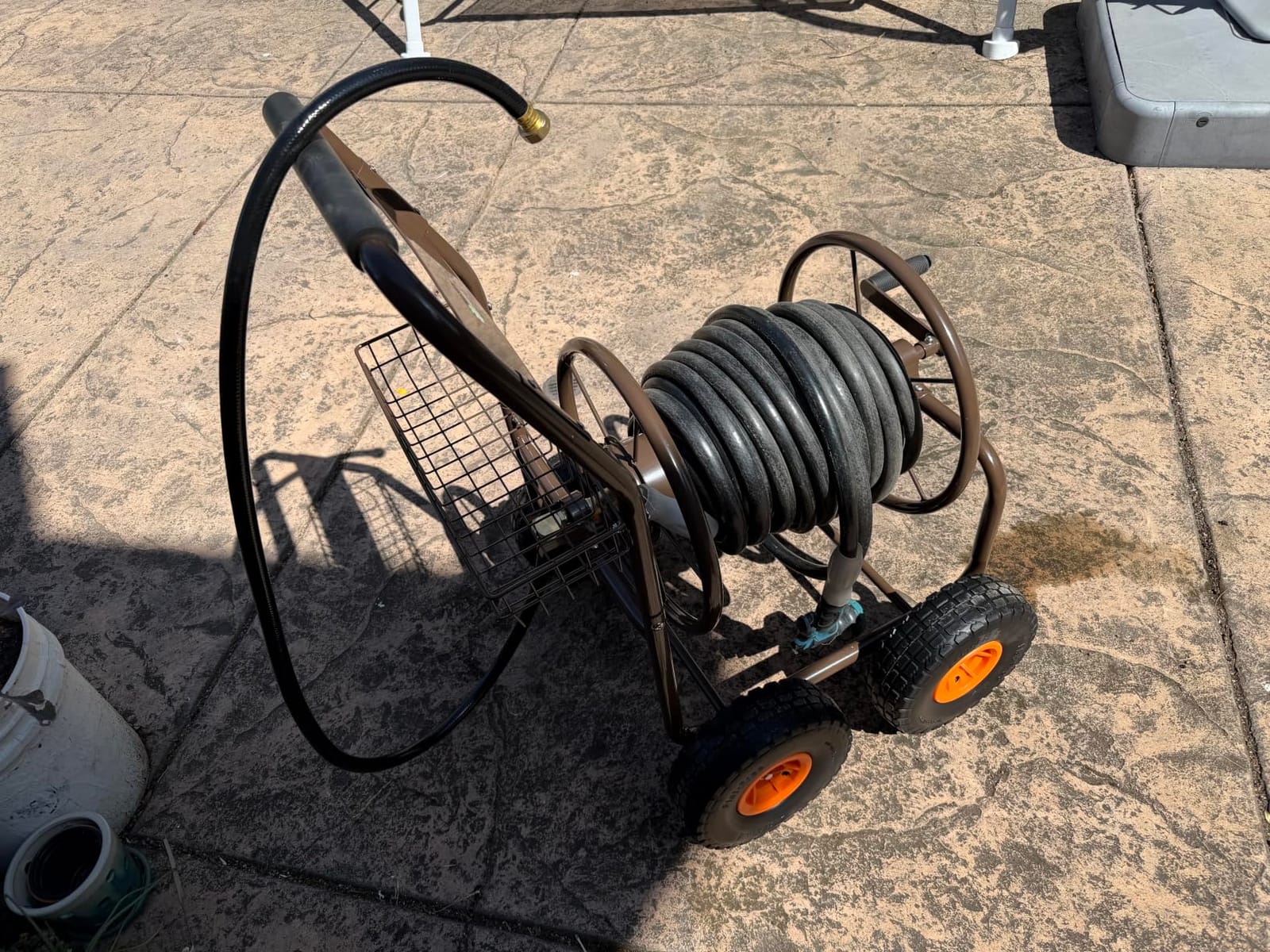 WERMAH Upgrade Hose Reel Cart, Garden Hose Cart 4 Wheels, Holds 300ft 5/8 inch customer photo 2