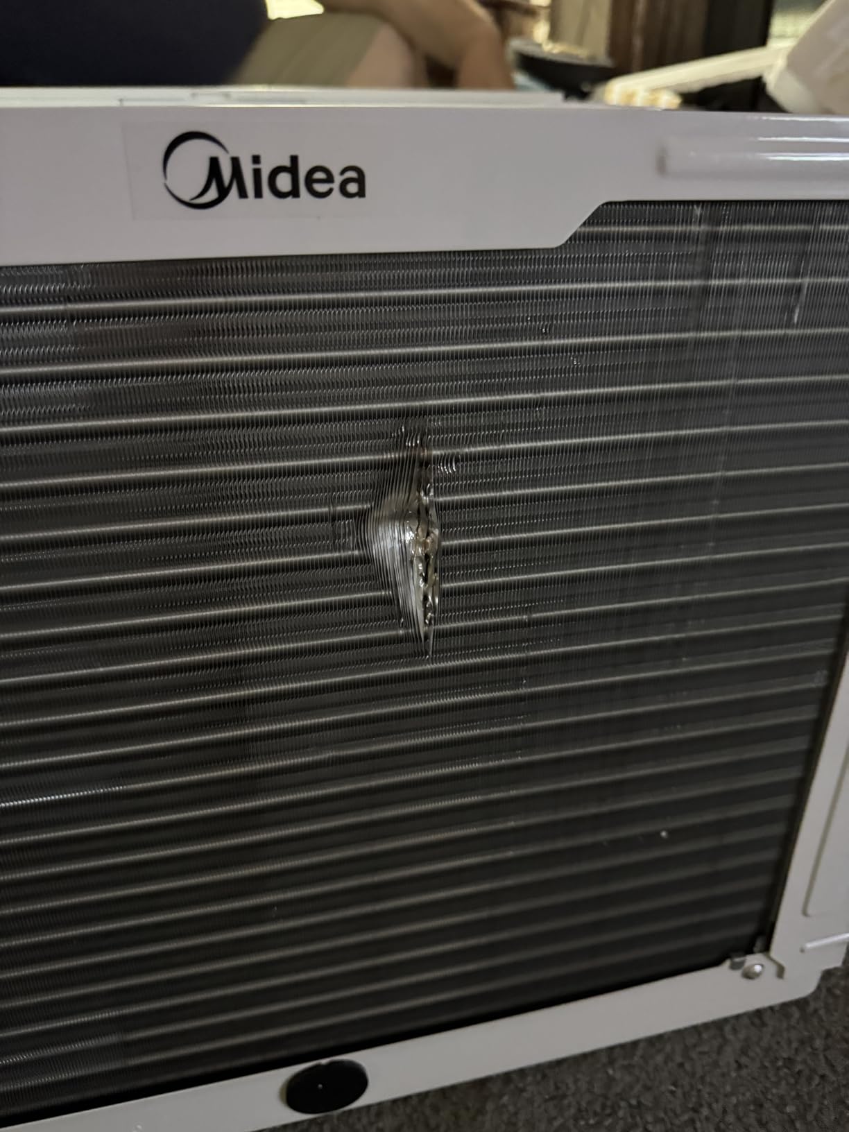 Midea 14,000 BTU Smart Inverter 115V Window Air Conditioner, 700 Sq Ft customer photo 2