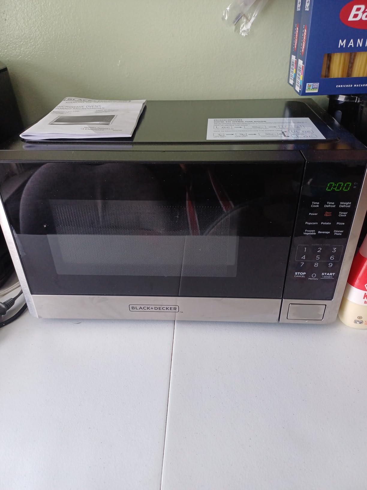 BLACK+DECKER Over-the-Range Microwave Oven, 1.7 Cu.Ft, 1000W, White | Vent Fan with Light, One-Touch Auto Cooking, 10 Power Levels, Child Safety Lock, Over Stove customer photo 1