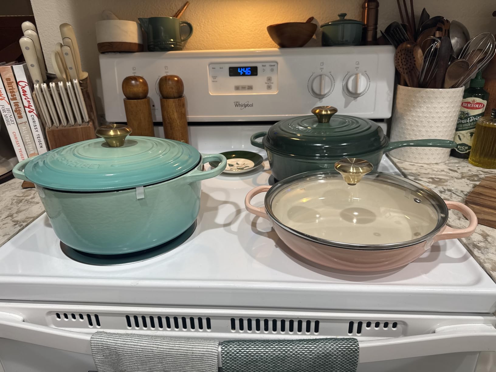 Le Creuset Enameled Cast Iron Braiser with Glass Lid, 2.25 qt., Peche customer photo 2