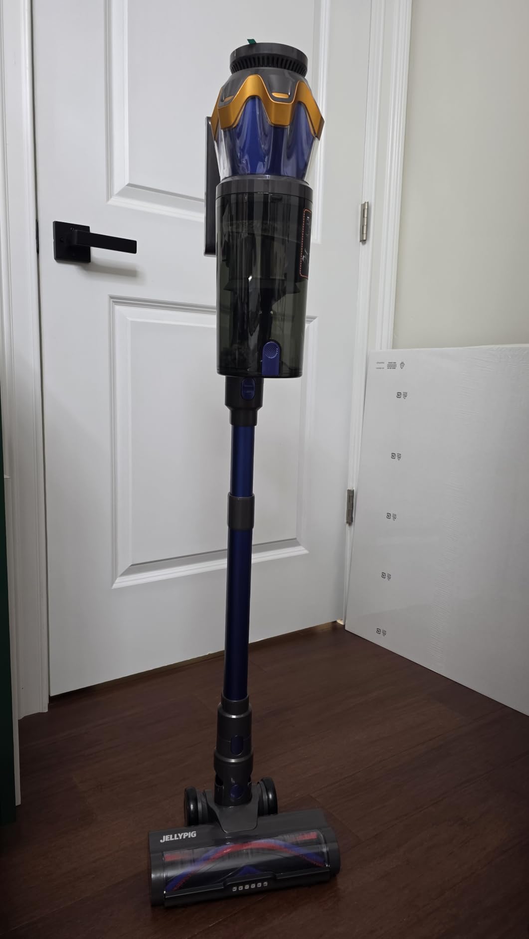 Cordless Vacuum Cleaner, Upgraded 650W 55KPA 70Mins Cordless Stick Vacuum Cleaner with Self-Standing and Touch Screen, Anti-tangle Wireless Vacumm, Vacuum Cleaners for Home/Pet Hair/Carpets/Floors customer photo 1