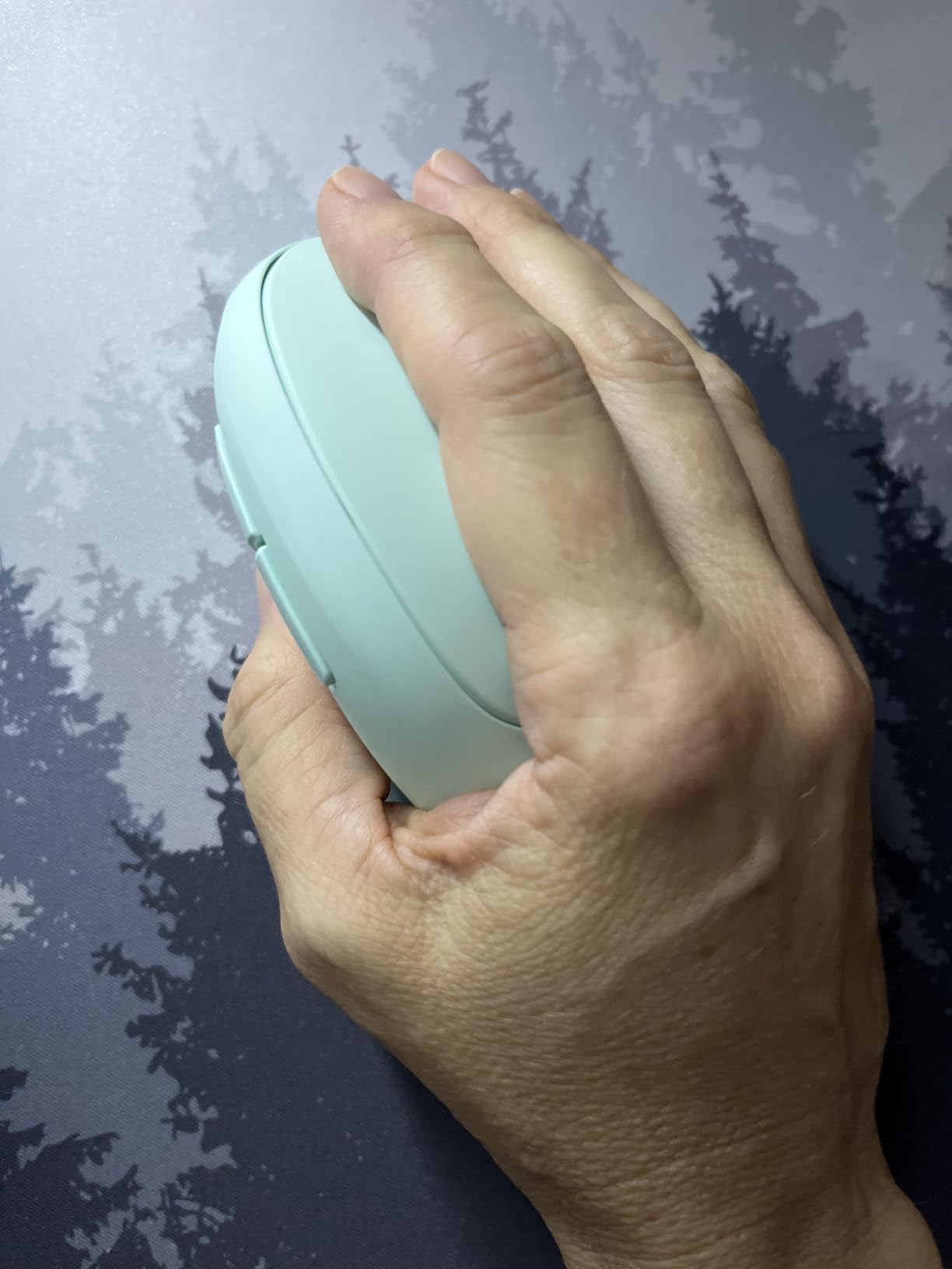 TECKNET Ergonomic Mouse, Bluetooth Wireless Vertical Mouse, Rechargeable Battery customer photo 2