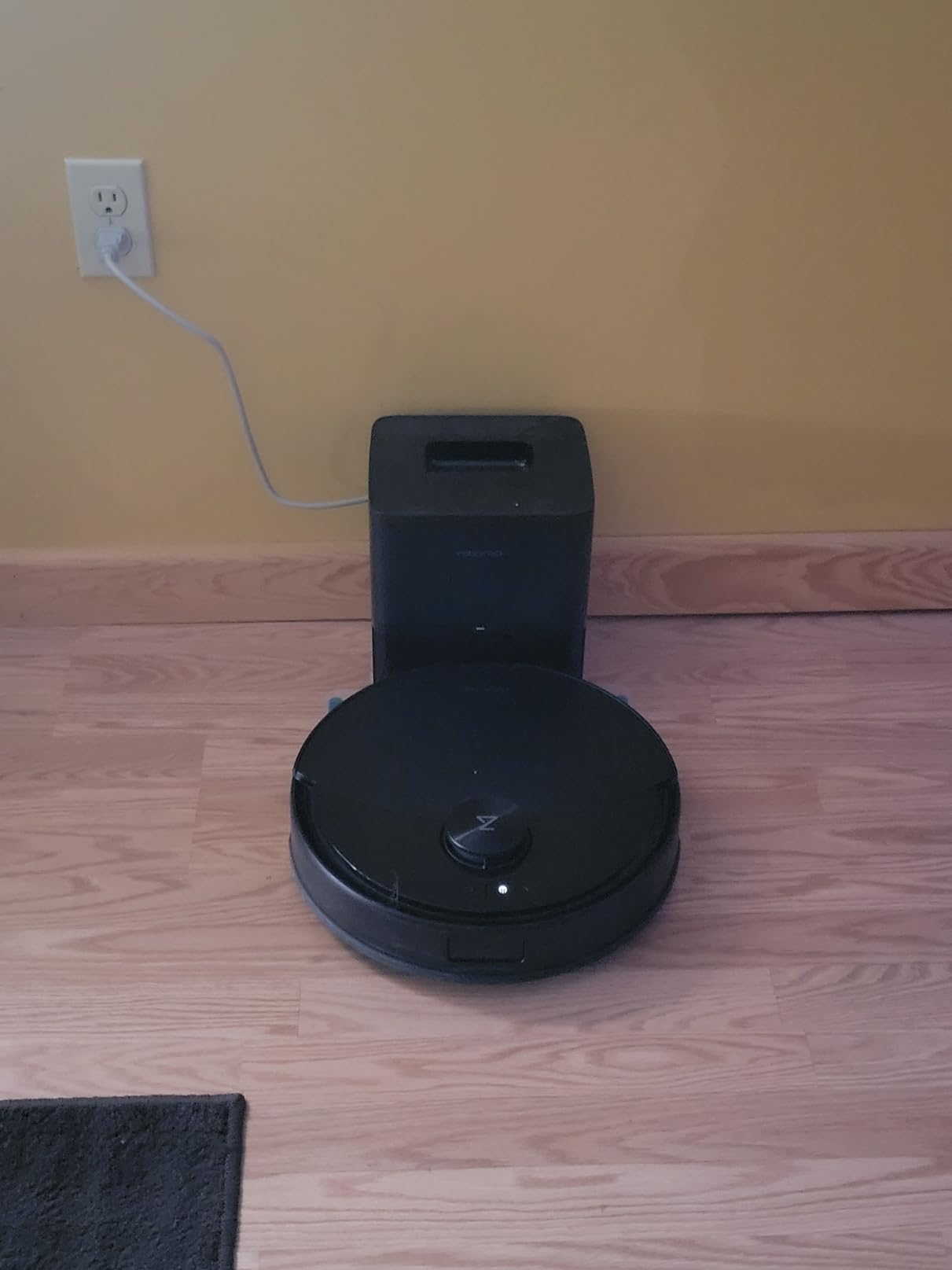 roborock Q7 L5 Robot Vacuum and Mop Combo, 8,000Pa Suction | Upgraded from Q5 Pro, Dual Anti-Tangle System, LiDAR Navigation, Multi-Level Mapping, Self-Charging Robotic Vacuum, Black customer photo 2