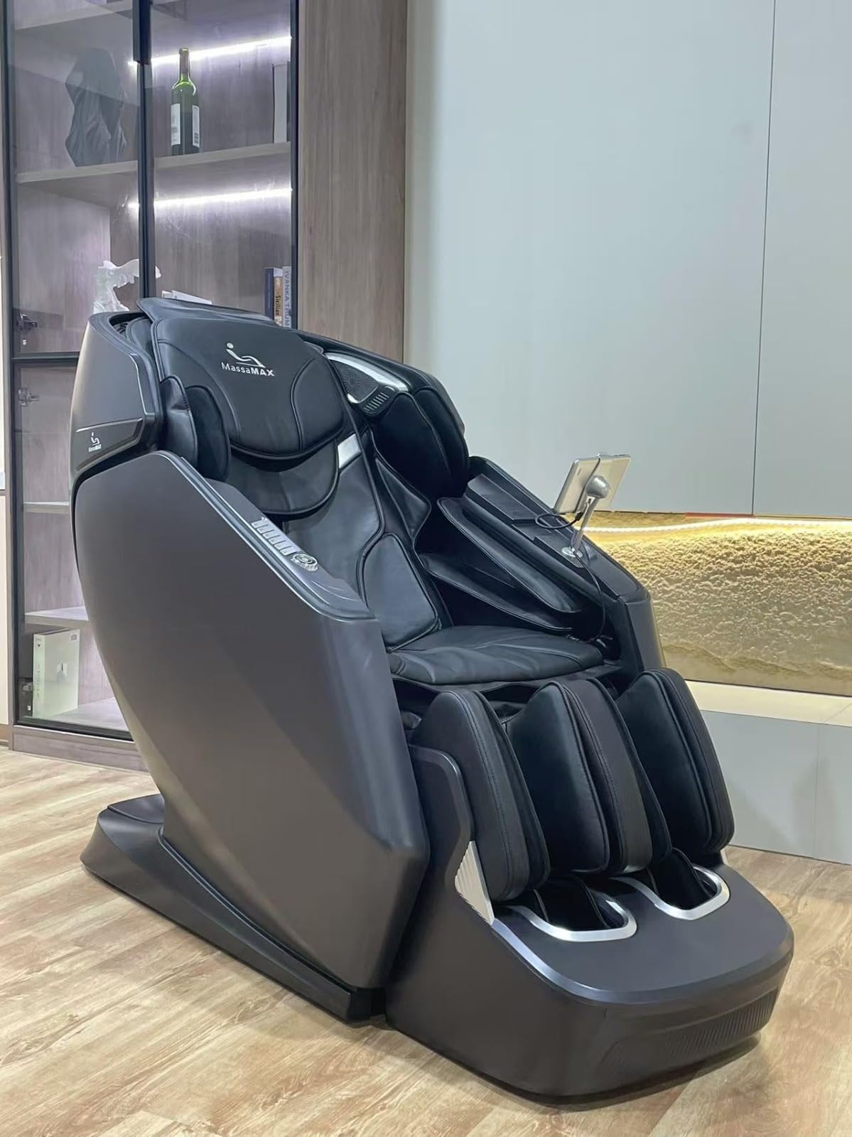 MassaMAX A675 4D Full Body Massage Chair, 172° Flex-SL Track, Calf Kneading | Auto footrest, Yoga stretch, 22 modes, body scan, 172° zero gravity, wireless and USB charging, lumbar and calf heat comfort customer photo 1