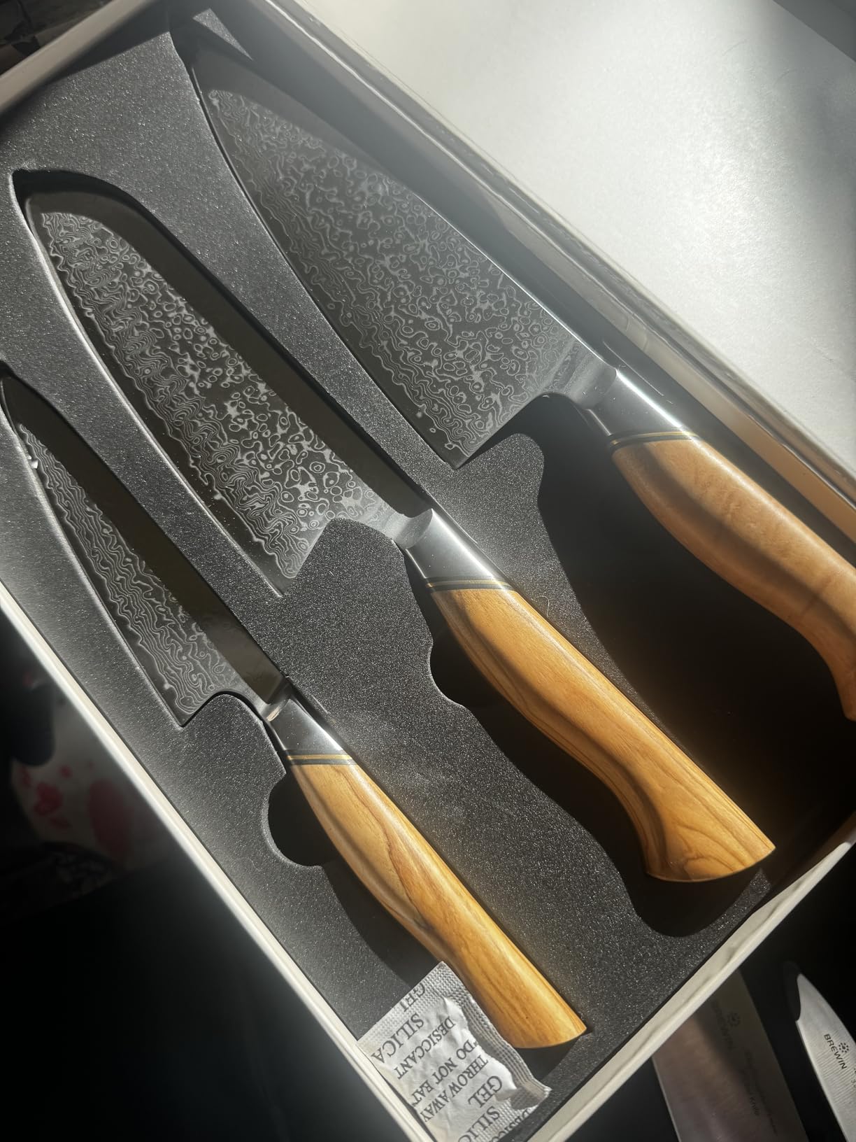 TIVOLI Damascus Kitchen Knife Set, 3 PCS Japanese Chef Knife Set | Japanese VG10 steel, Honbazuke Sharpening Method, Ergonomic Olive Wood Handle, Gift Box, for Meat, Vegetables & Daily Cooking customer photo 1