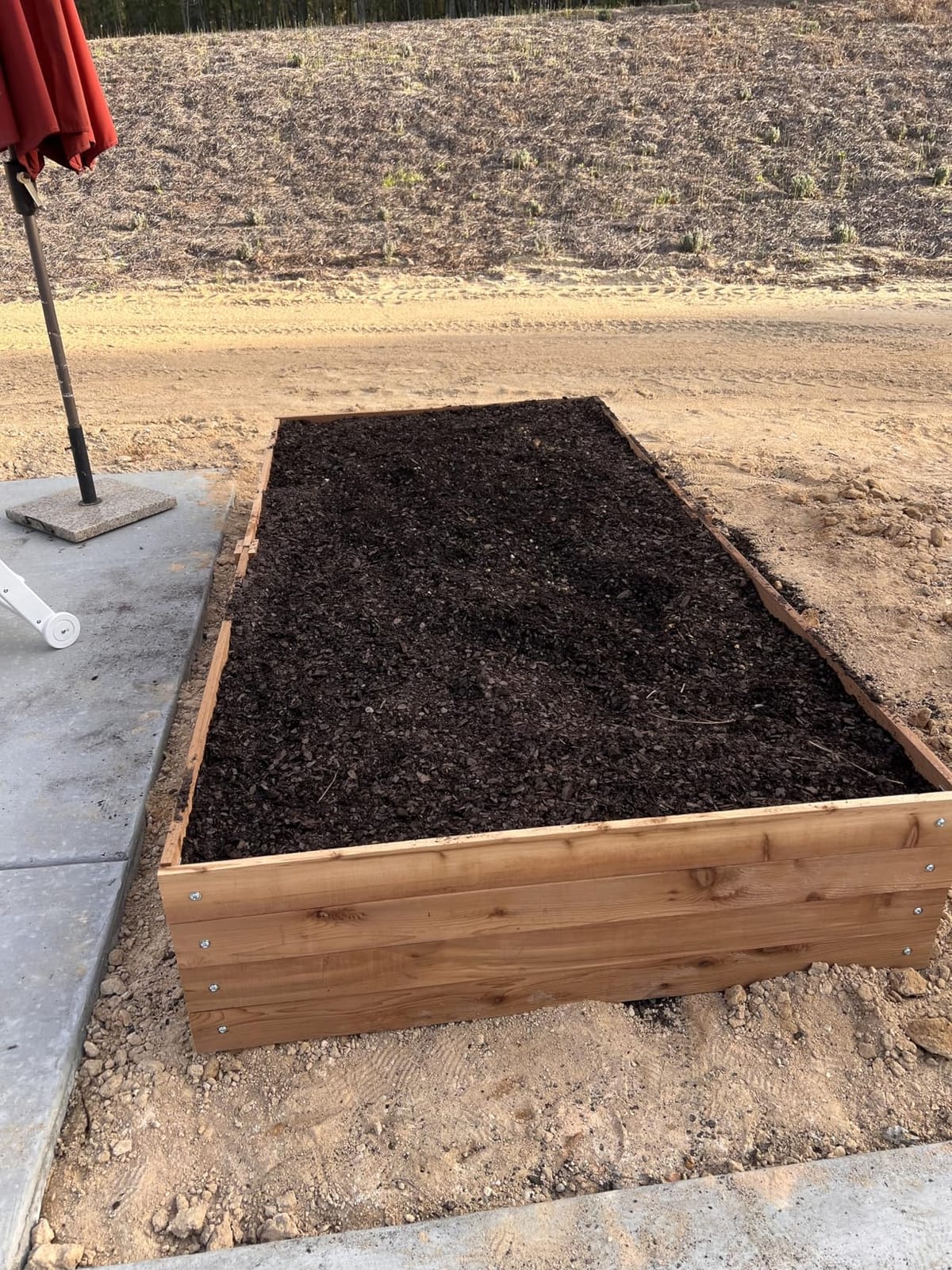 Infinite Cedar Select Cedar Raised Garden Bed (4' x 8' x 17.5