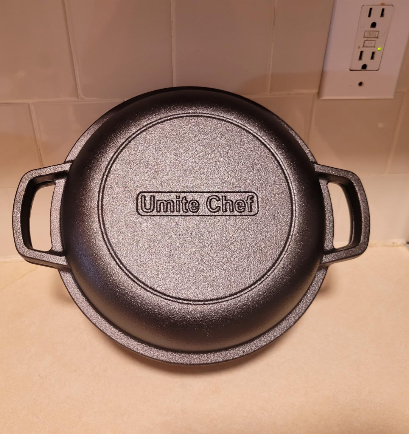 Umite Chef Cast Iron Dutch Oven Pot with Skillet Lid - Pre-Seasoned - PFAS-Free - Skillet Lid Cooking Pan for Bread, Frying, Baking - Dual Handles - Oven, Grill, Campfire & Stovetop Safe - 5QT customer photo 2